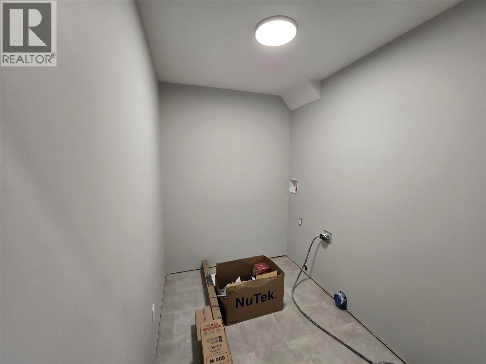 5868 Dallas Drive, Kamloops, British Columbia  V2C 4X2 - Photo 27 - 10374048