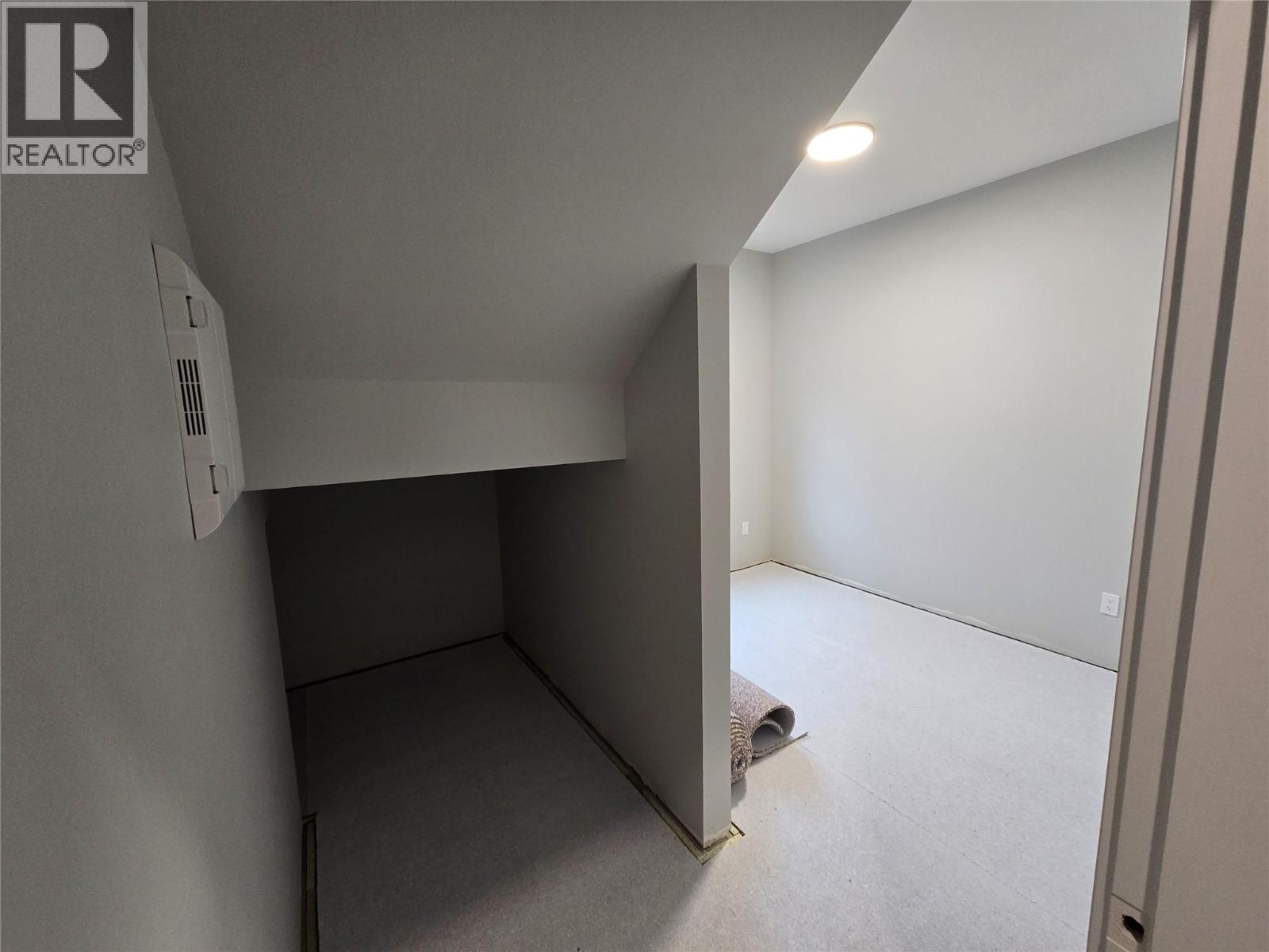 5868 Dallas Drive, Kamloops, British Columbia  V2C 4X2 - Photo 29 - 10374048