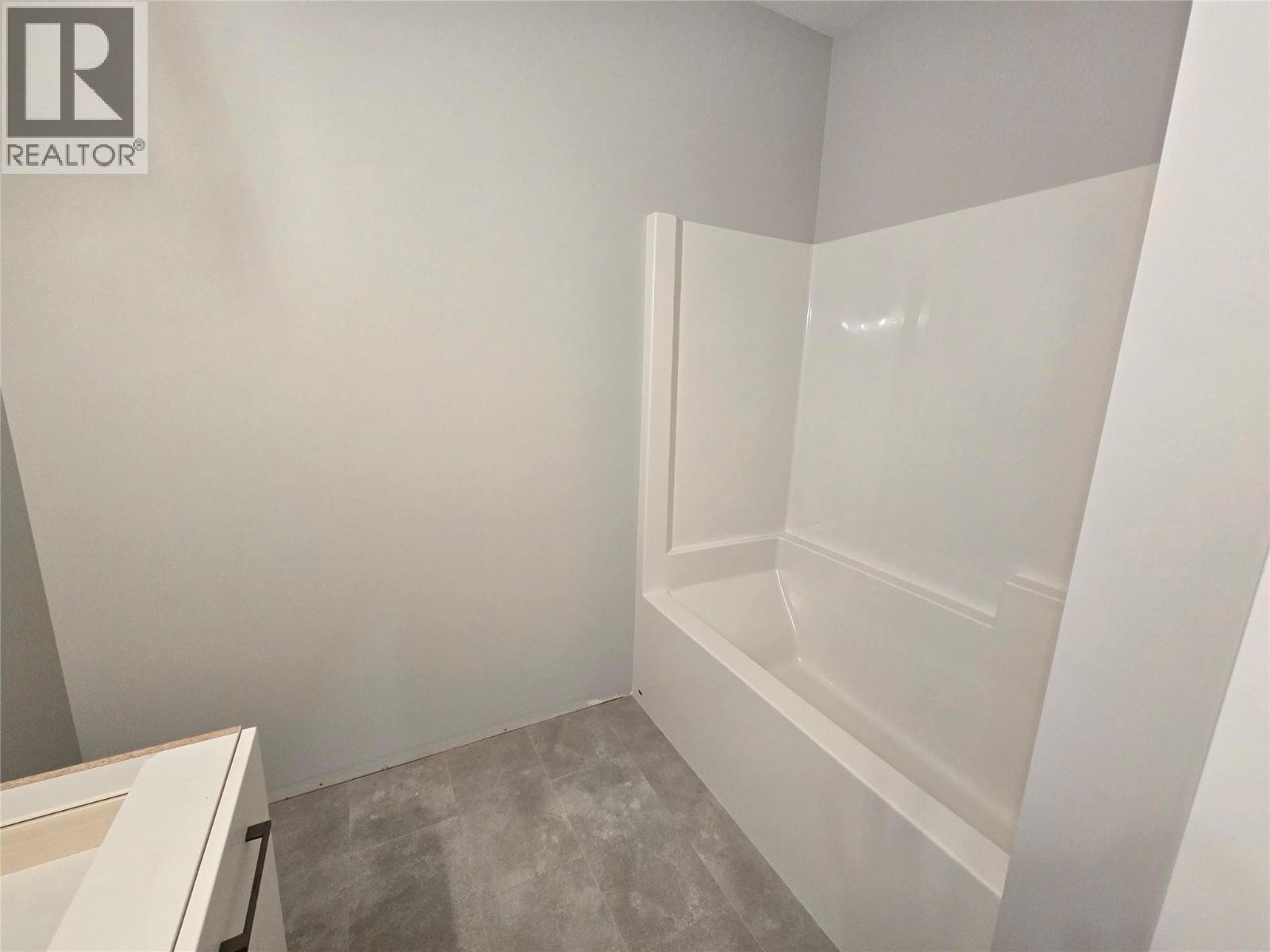 5868 Dallas Drive, Kamloops, British Columbia  V2C 4X2 - Photo 17 - 10374048