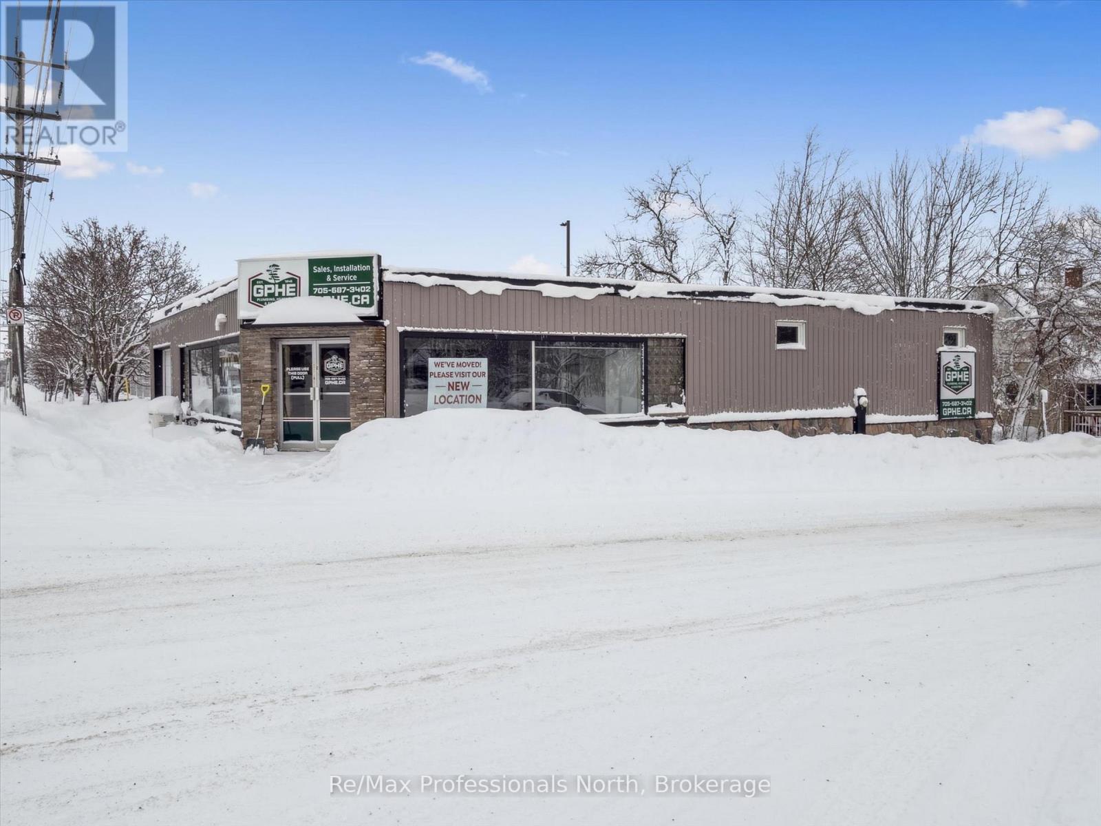 210-250 BROCK STREET, Gravenhurst, Ontario