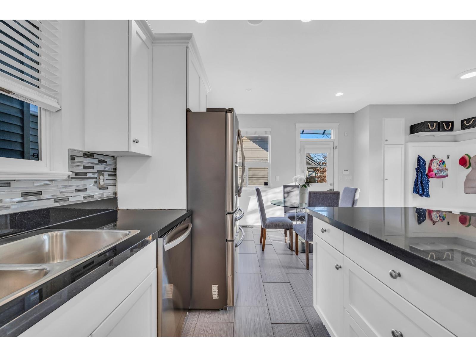 6602 193a Street, Surrey, British Columbia  V4N 0C1 - Photo 9 - R3046295