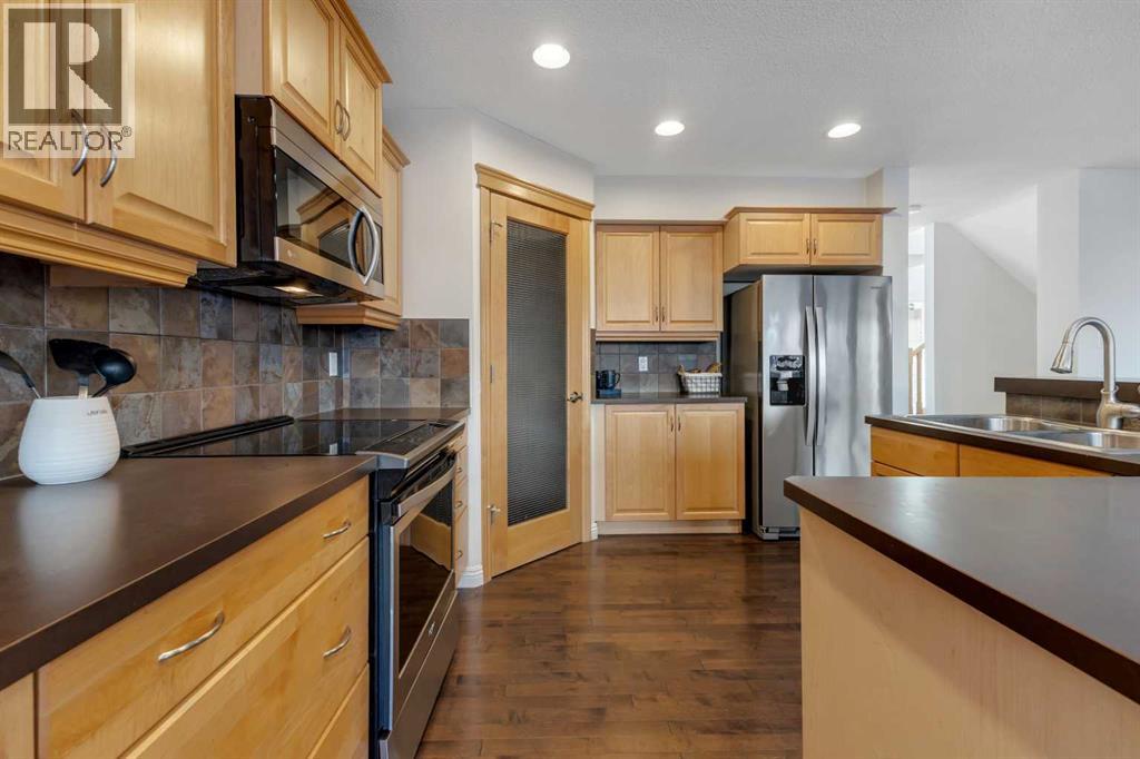 29 Sunset Close, Cochrane, Alberta  T4C 0B3 - Photo 21 - A2280906