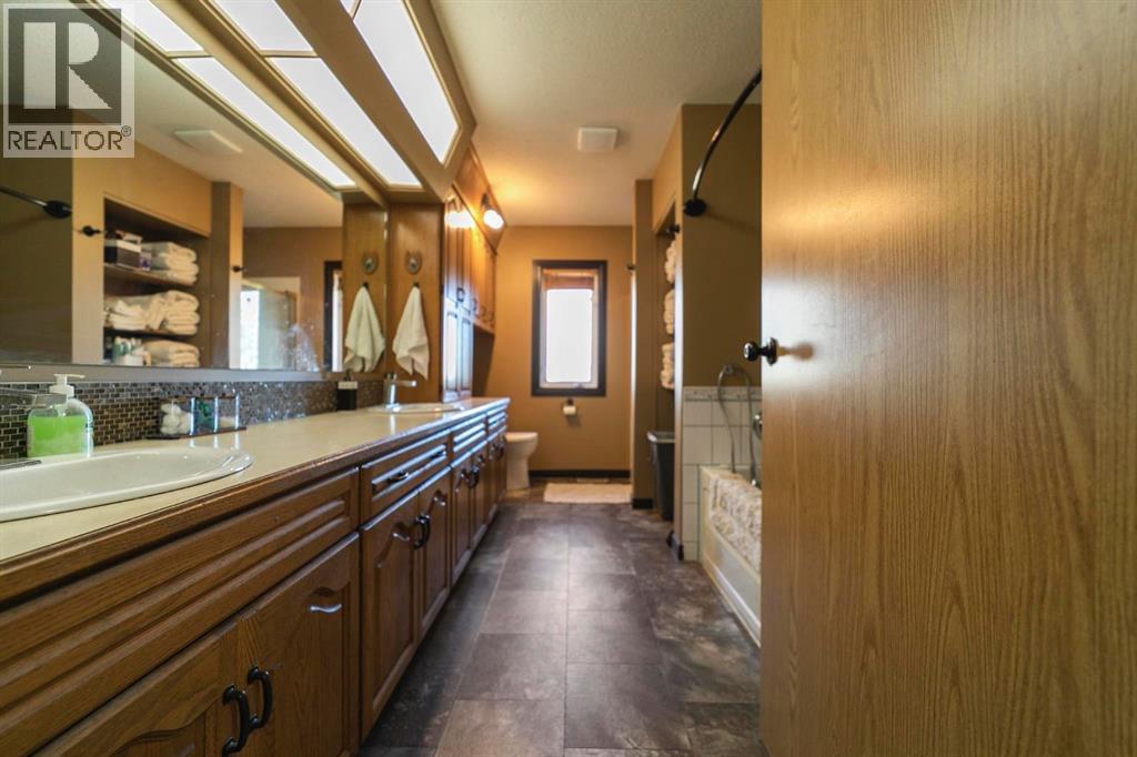 46037 Range Road 183, Rural Camrose County, Alberta  T0B 0J0 - Photo 22 - A2267601