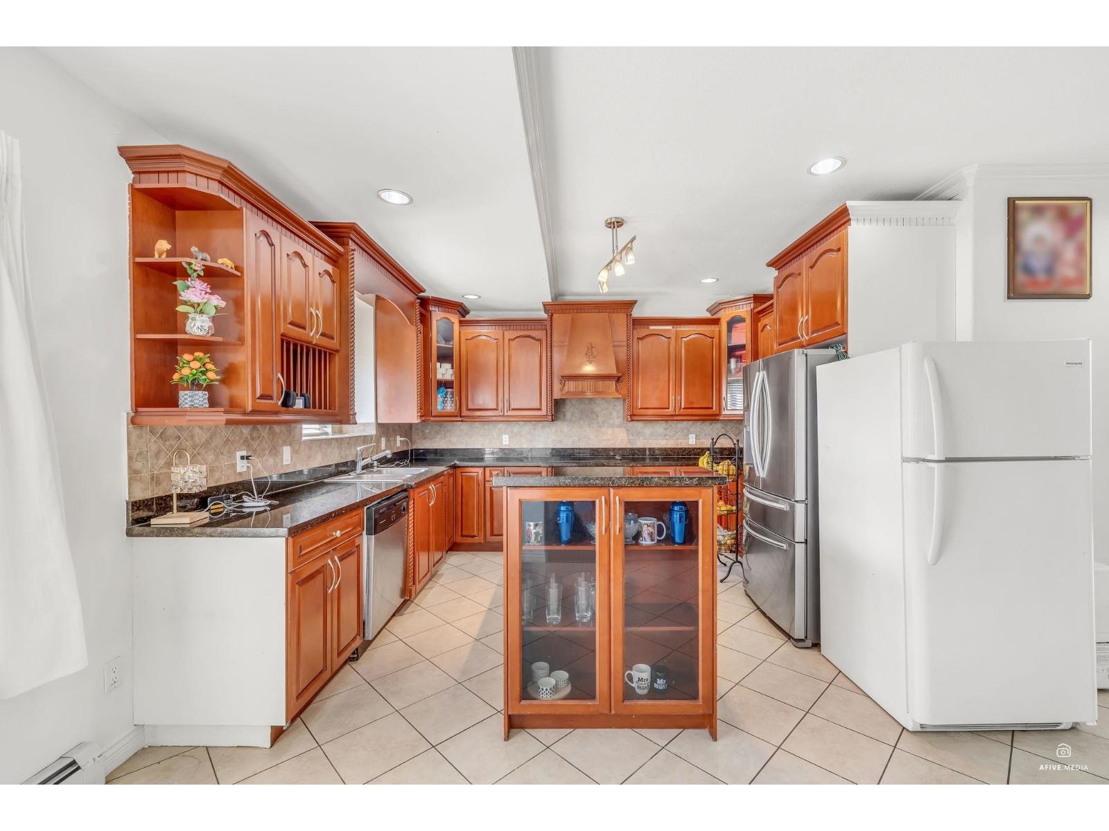 12168 96a Avenue, Surrey, British Columbia  V3V 7C3 - Photo 11 - R3083496