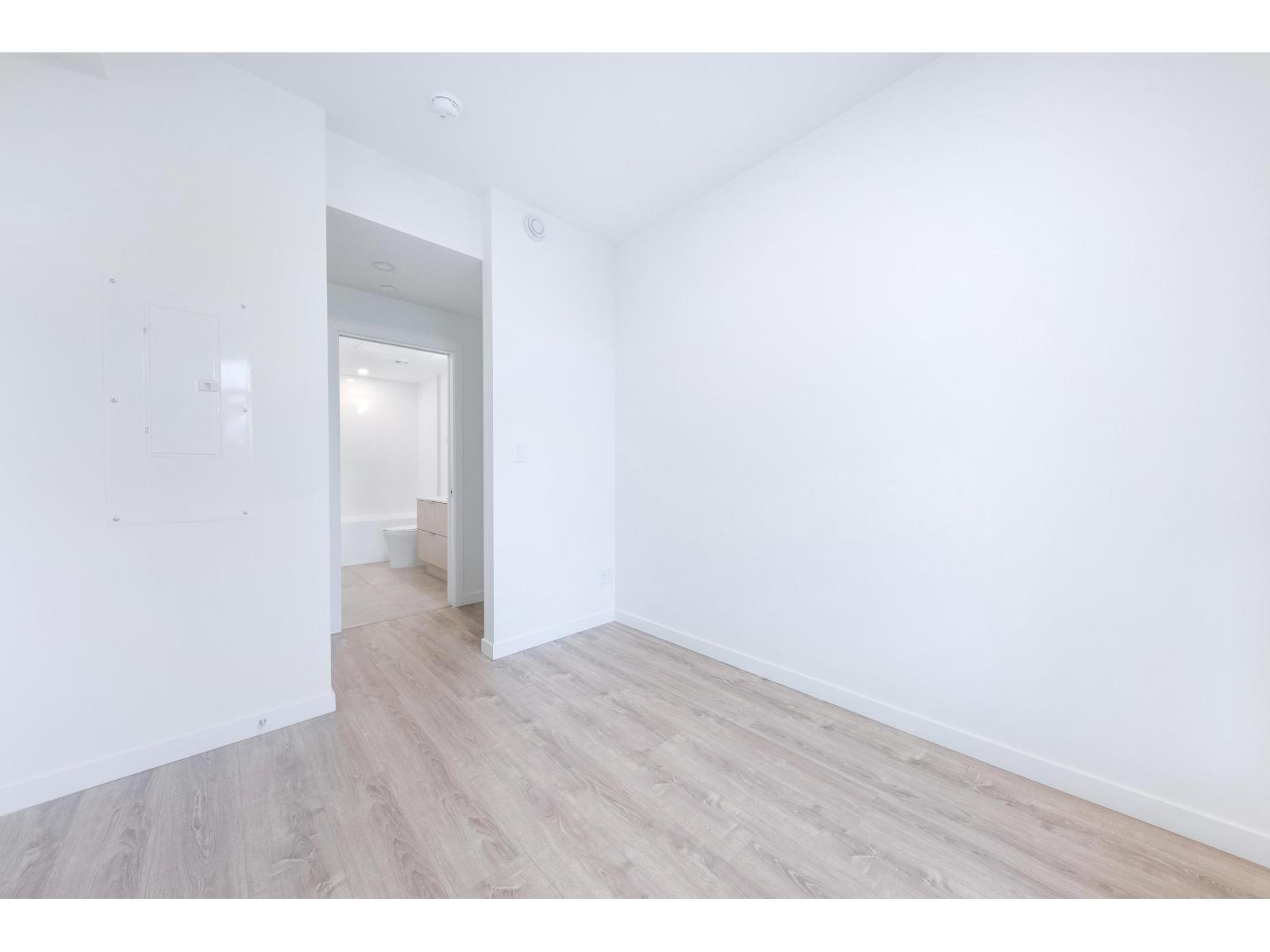 607 10828 139a Street, Surrey, British Columbia  V3R 0H3 - Photo 12 - R3083729