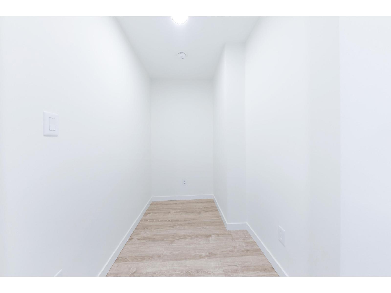 607 10828 139a Street, Surrey, British Columbia  V3R 0H3 - Photo 14 - R3083729