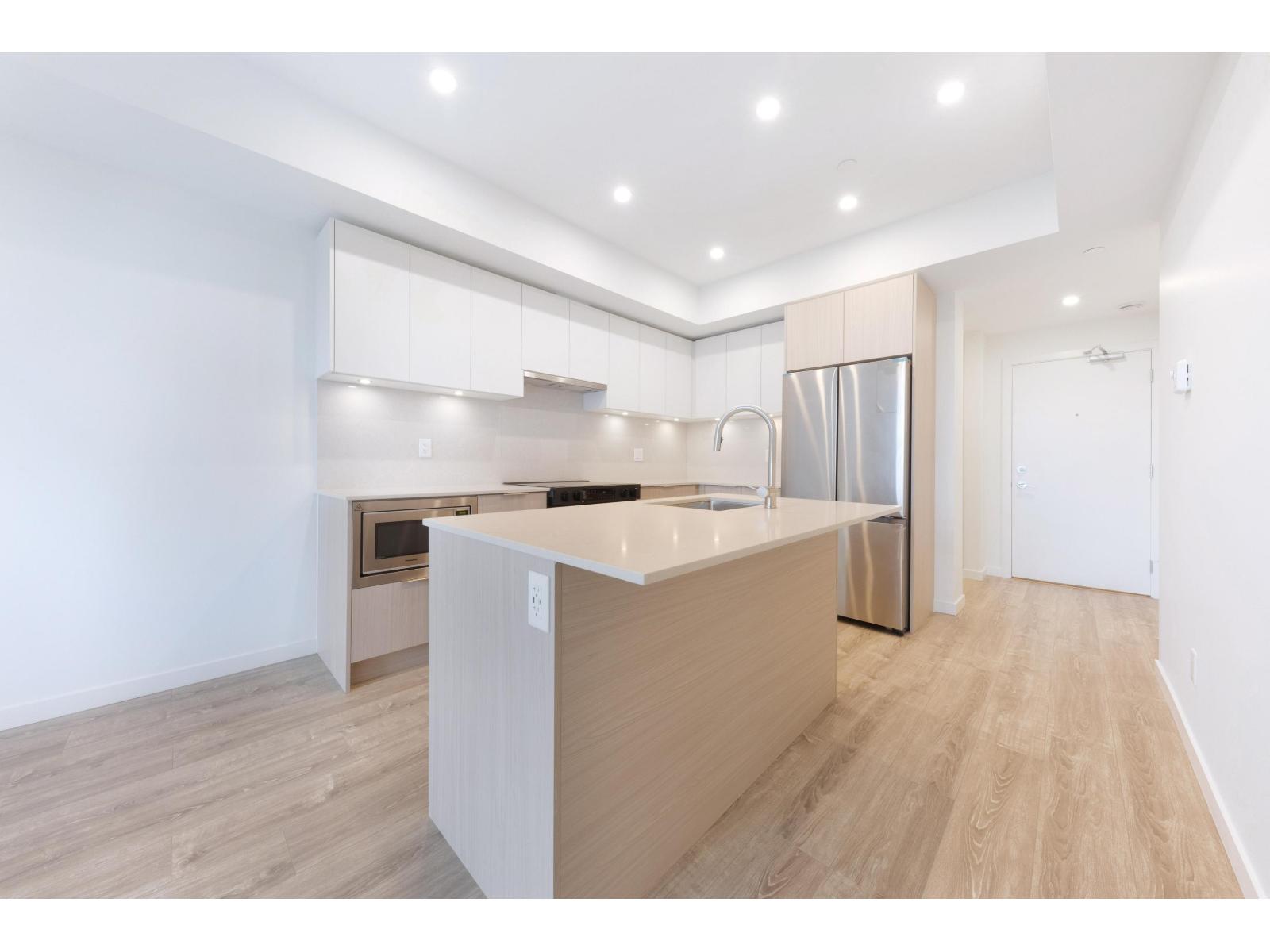 607 10828 139a Street, Surrey, British Columbia  V3R 0H3 - Photo 9 - R3083729