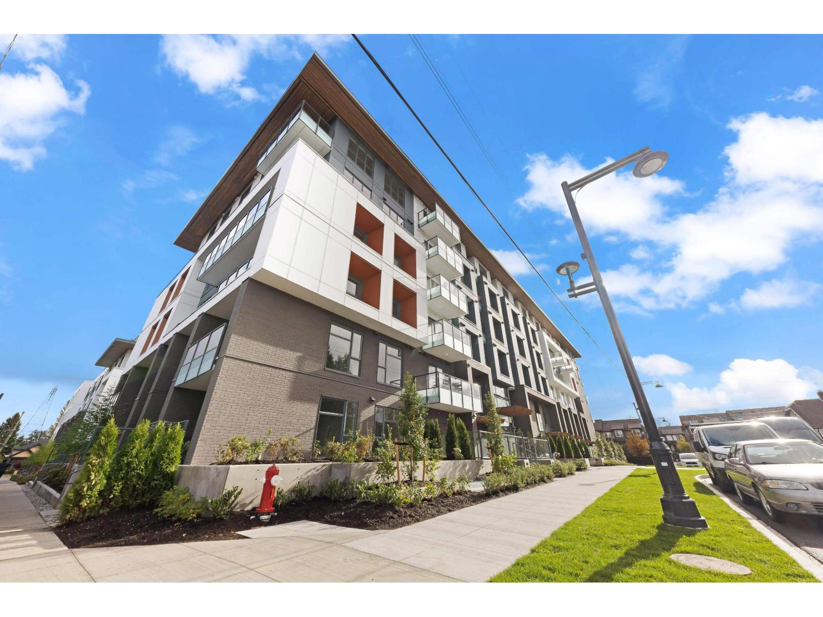 607 10828 139a Street, Surrey, British Columbia  V3R 0H3 - Photo 1 - R3083729