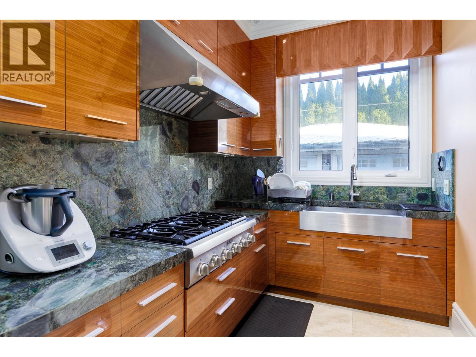 5826 Angus Drive, Vancouver, British Columbia  V6M 3N8 - Photo 12 - R3083488