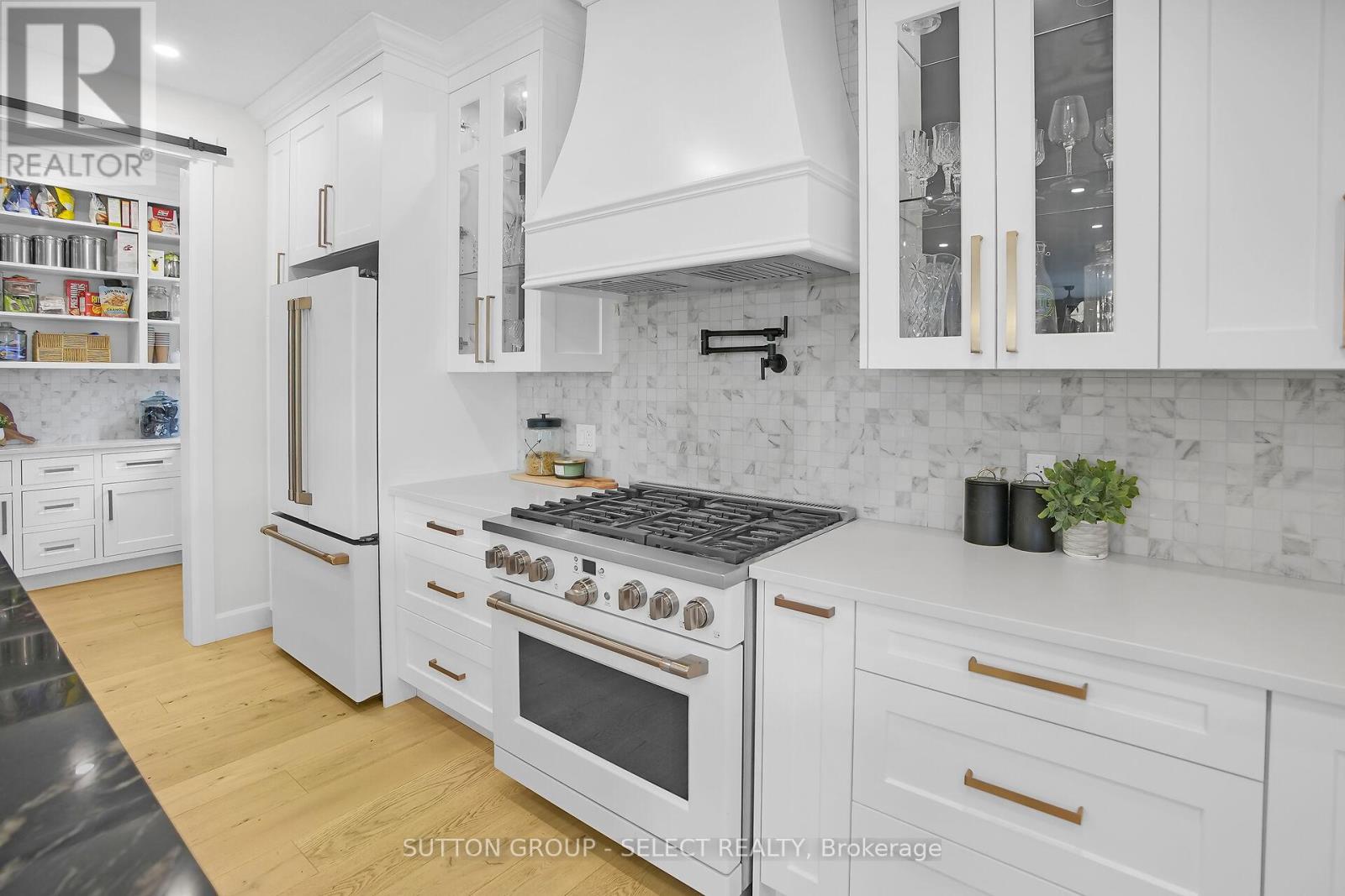 48 Royal Crescent, Southwold, Ontario  N5P 3T2 - Photo 16 - X12733420