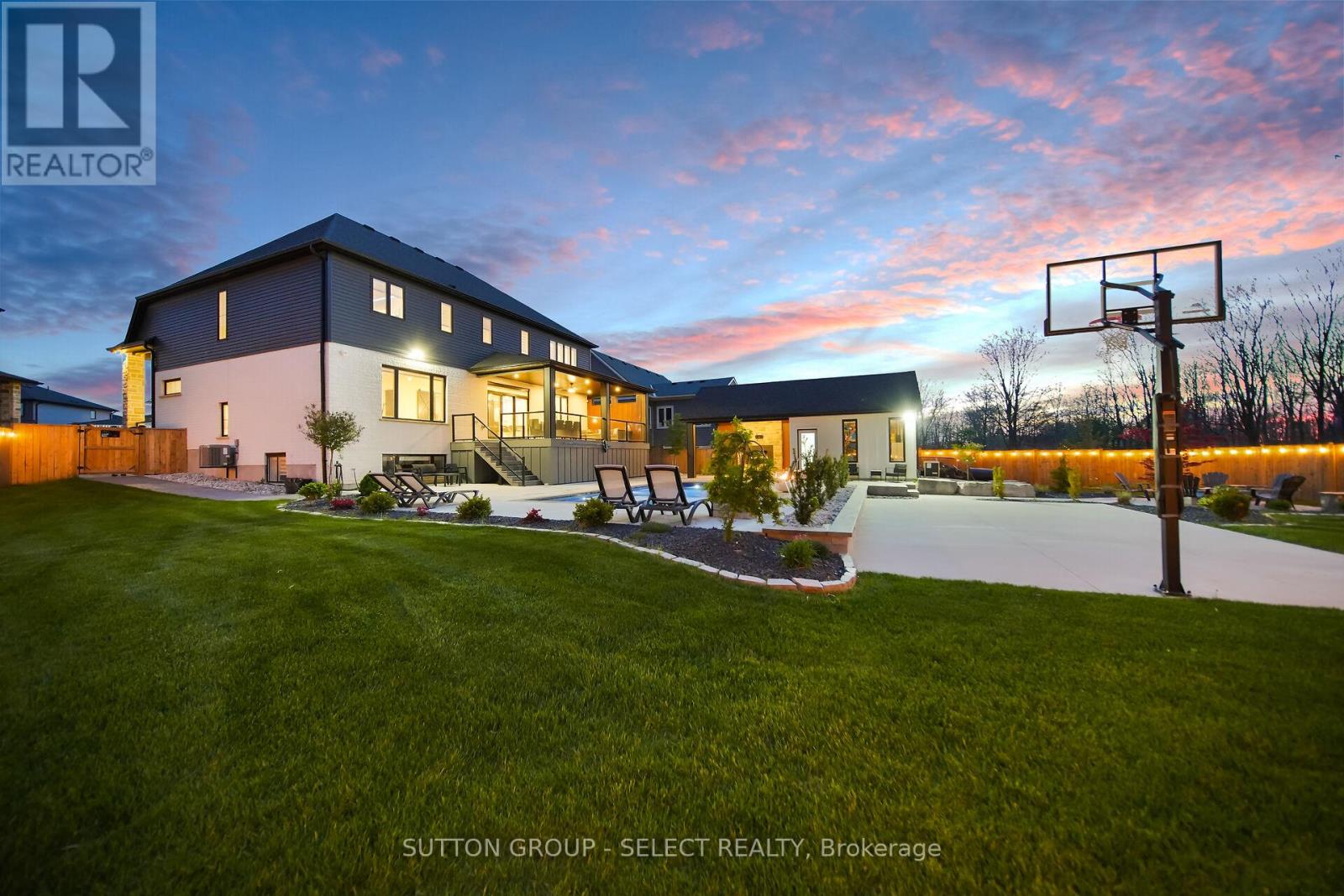 48 Royal Crescent, Southwold, Ontario  N5P 3T2 - Photo 36 - X12733420