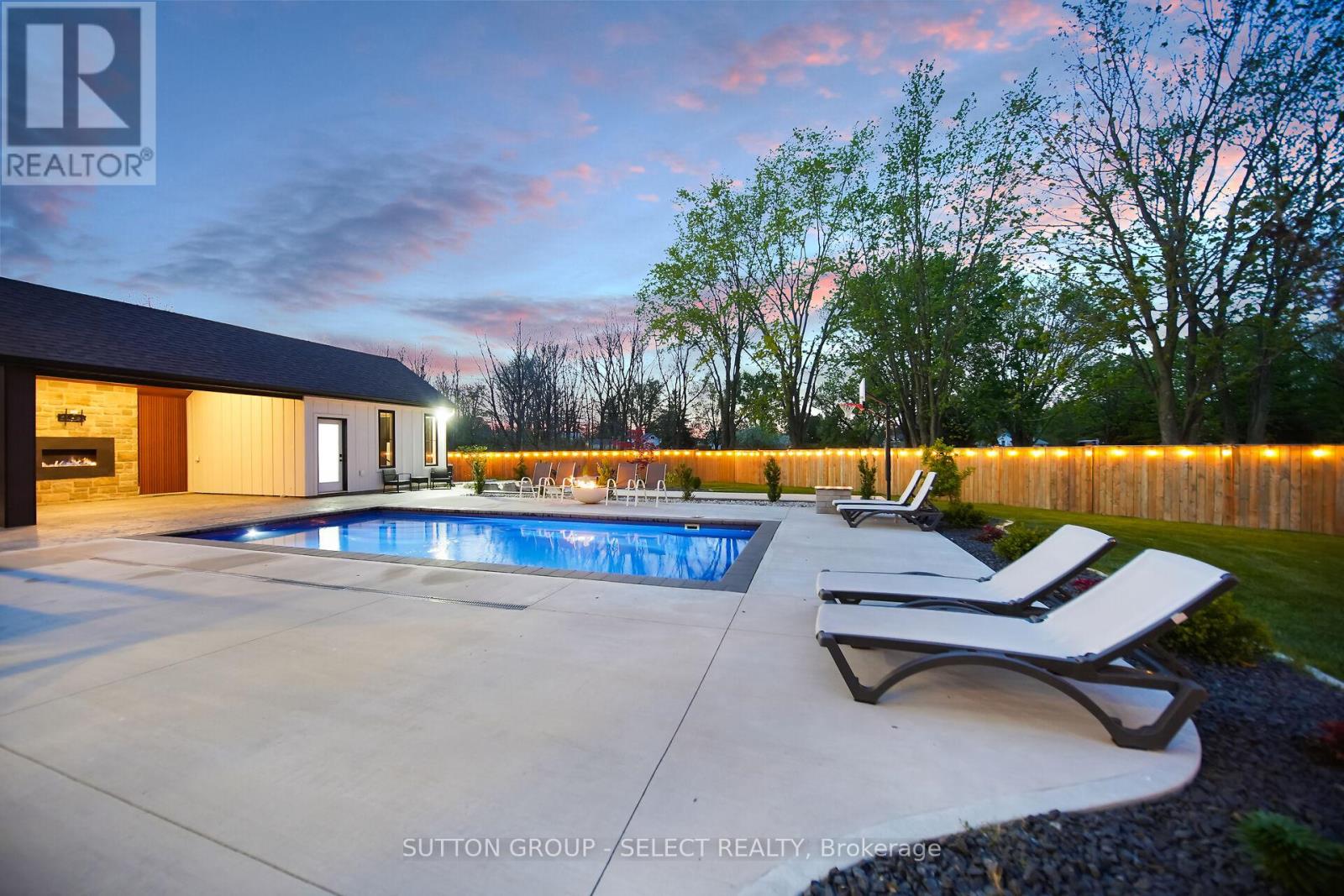 48 Royal Crescent, Southwold, Ontario  N5P 3T2 - Photo 37 - X12733420