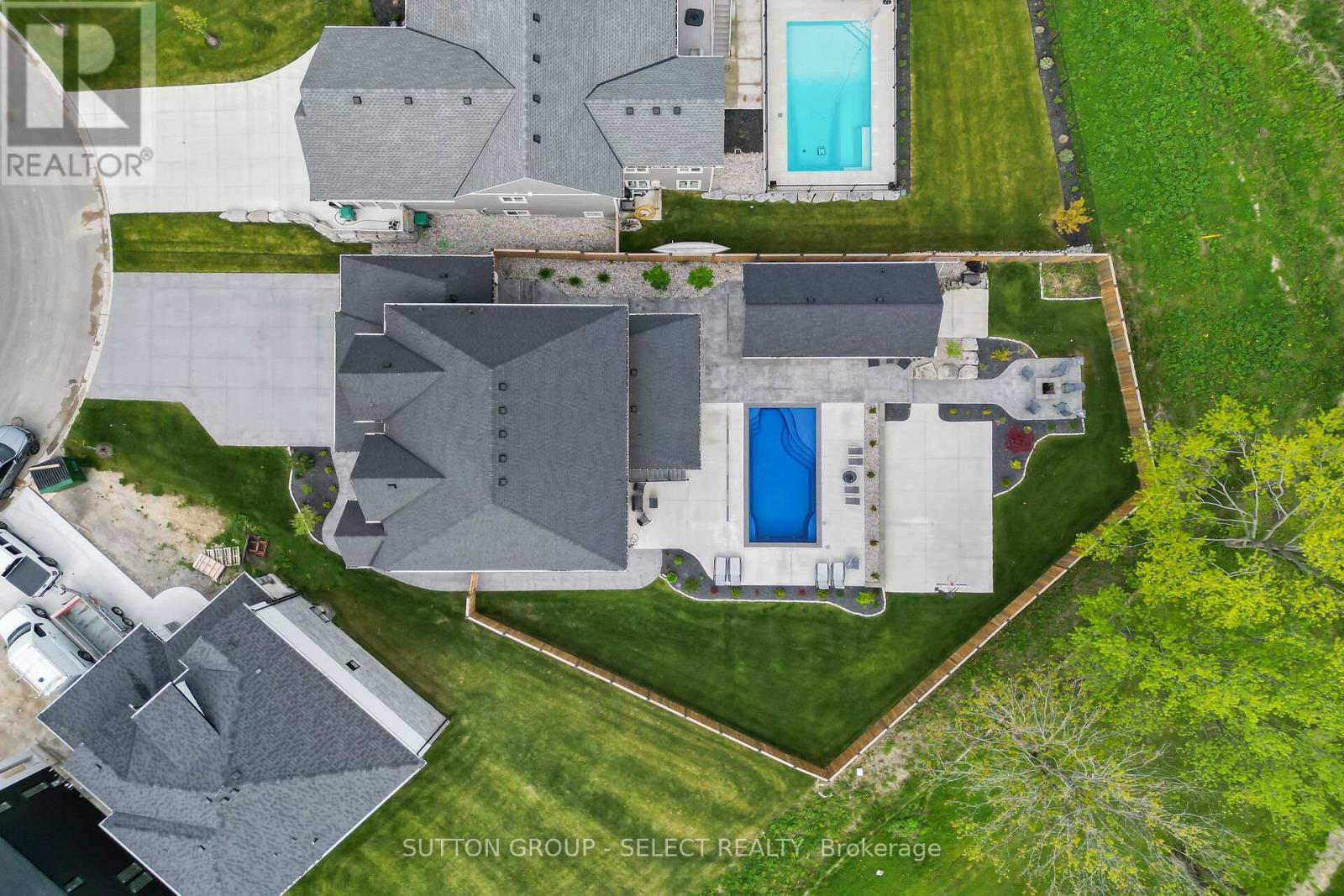 48 Royal Crescent, Southwold, Ontario  N5P 3T2 - Photo 50 - X12733420