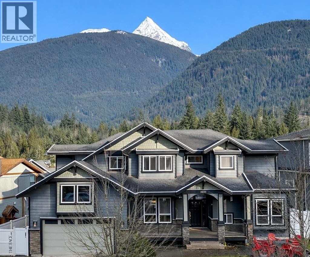 1031 JAY CRESCENT, Squamish, British Columbia