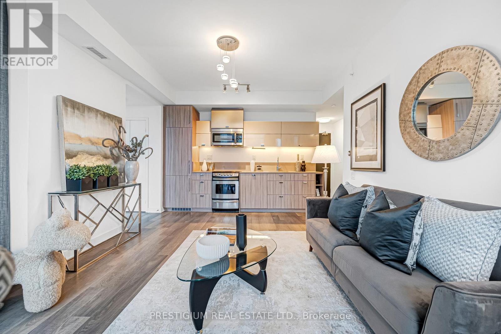 1910 - 290 Adelaide Street W, Toronto, Ontario  M5V 0P3 - Photo 14 - C12653430