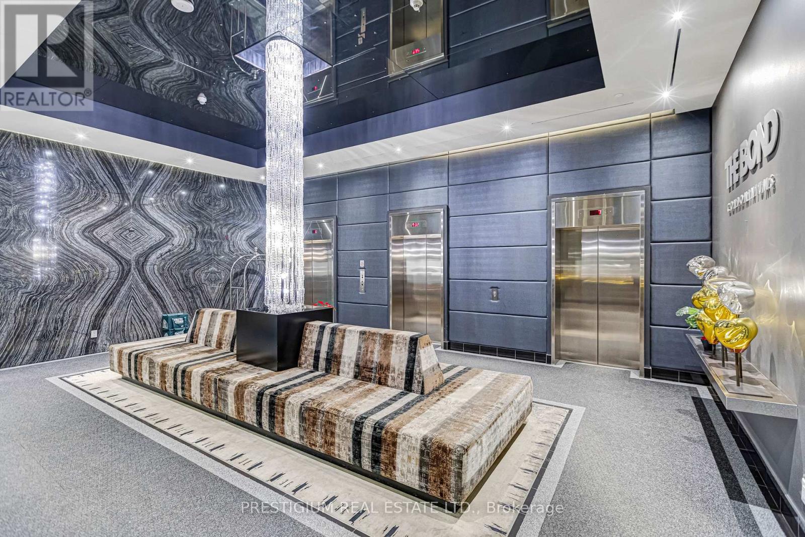 1910 - 290 Adelaide Street W, Toronto, Ontario  M5V 0P3 - Photo 41 - C12653430