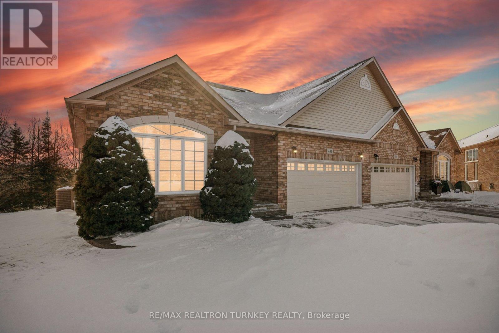 440 Morley Cook Crescent, Newmarket, Ontario  L3X 2M3 - Photo 2 - N12722240