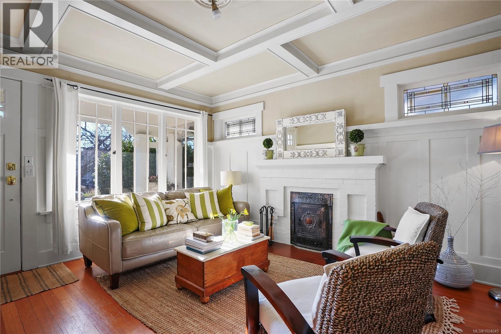 1316 Carnsew St, Victoria, British Columbia  V8S 1P2 - Photo 10 - 1024045