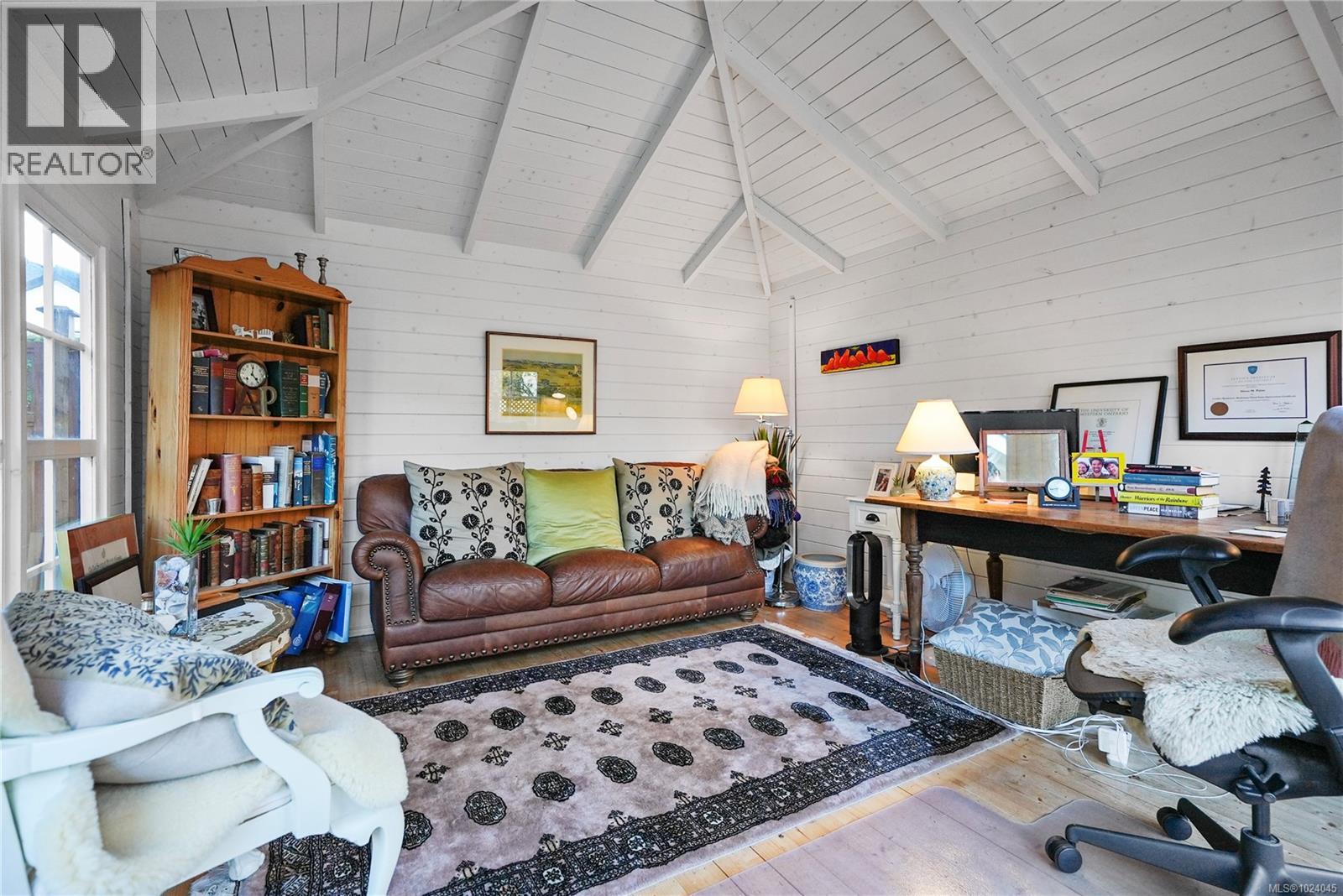 1316 Carnsew St, Victoria, British Columbia  V8S 1P2 - Photo 21 - 1024045