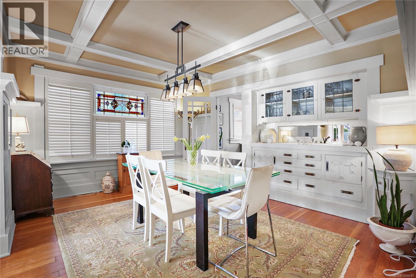 1316 Carnsew St, Victoria, British Columbia  V8S 1P2 - Photo 8 - 1024045