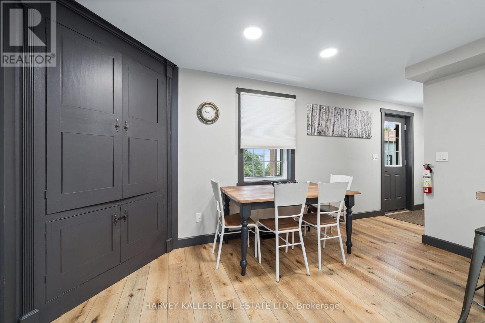 22 Demille Street, Prince Edward County, Ontario  K0K 2T0 - Photo 9 - X12432284