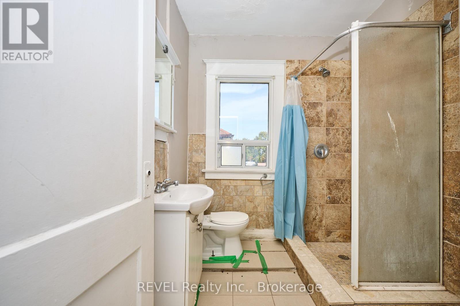 5806 Prince Edward Avenue, Niagara Falls, Ontario  L2G 5J3 - Photo 18 - X12733502