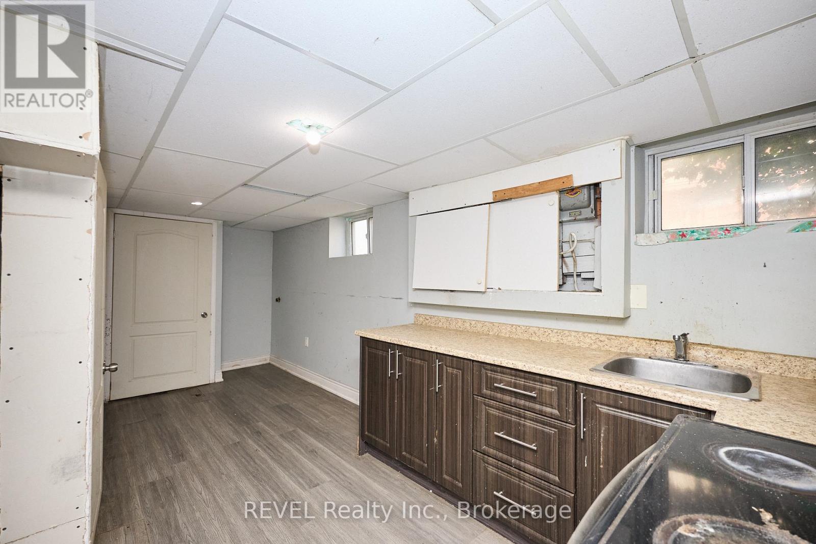 5806 Prince Edward Avenue, Niagara Falls, Ontario  L2G 5J3 - Photo 33 - X12733502