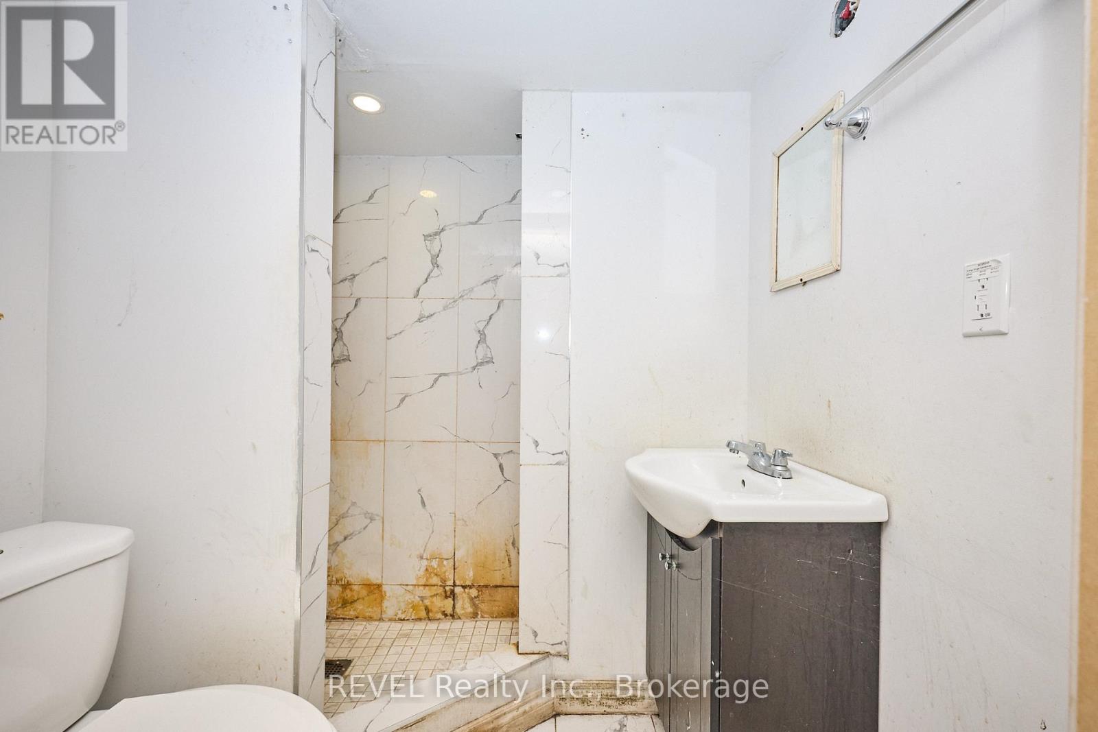 5806 Prince Edward Avenue, Niagara Falls, Ontario  L2G 5J3 - Photo 37 - X12733502