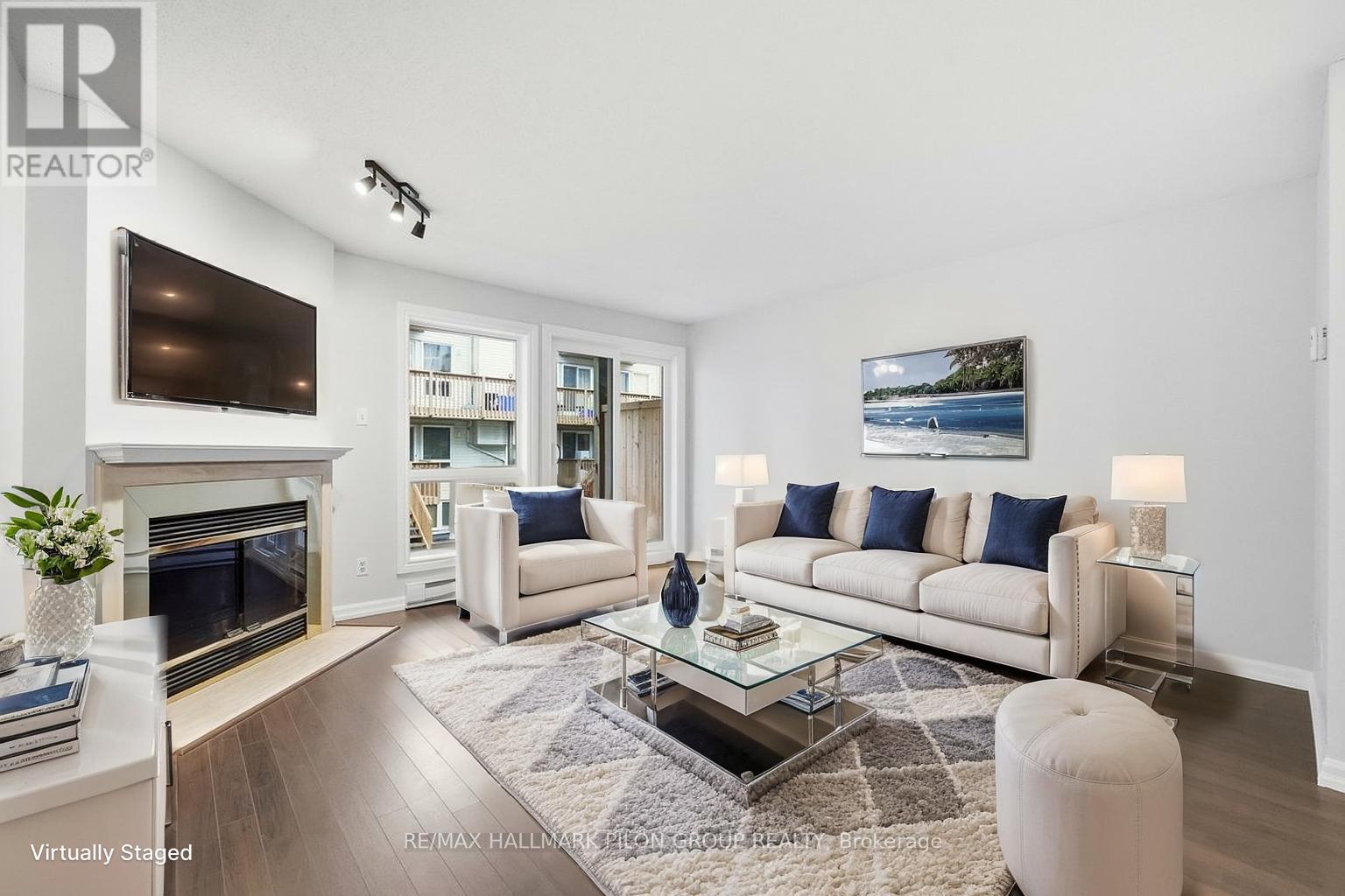 205 Briston Private, Ottawa, Ontario  K1G 5R5 - Photo 2 - X12581044