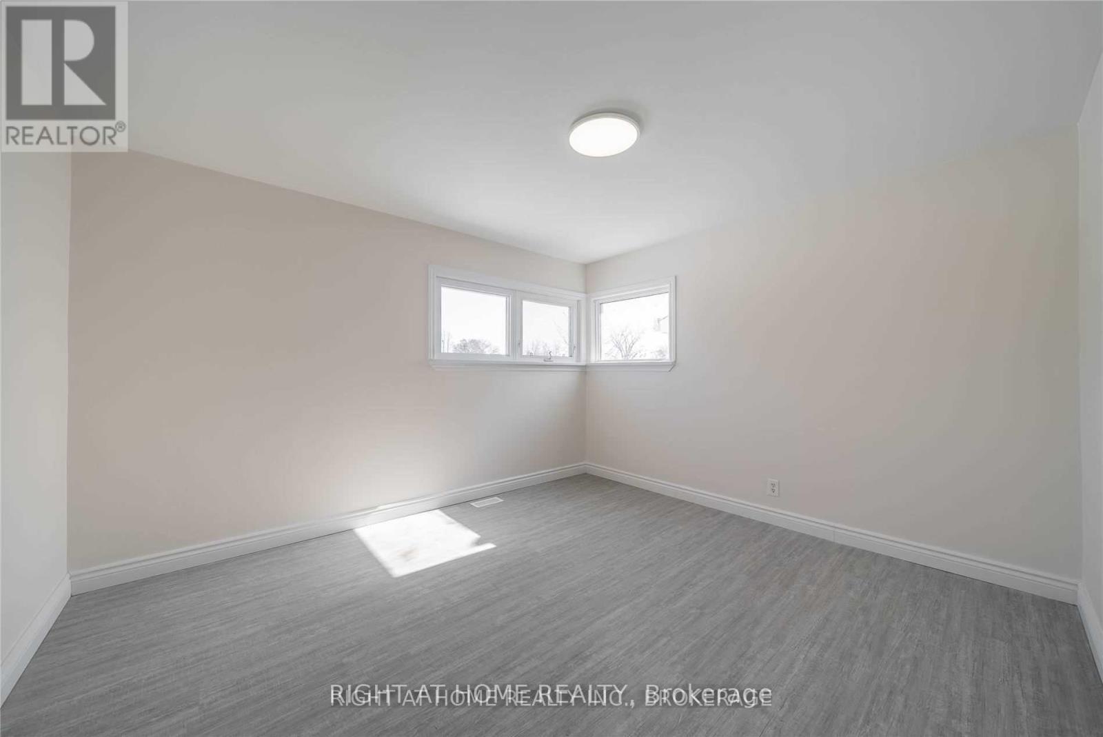 622 Fernhill Boulevard, Oshawa, Ontario  L1J 5J8 - Photo 10 - E12733466