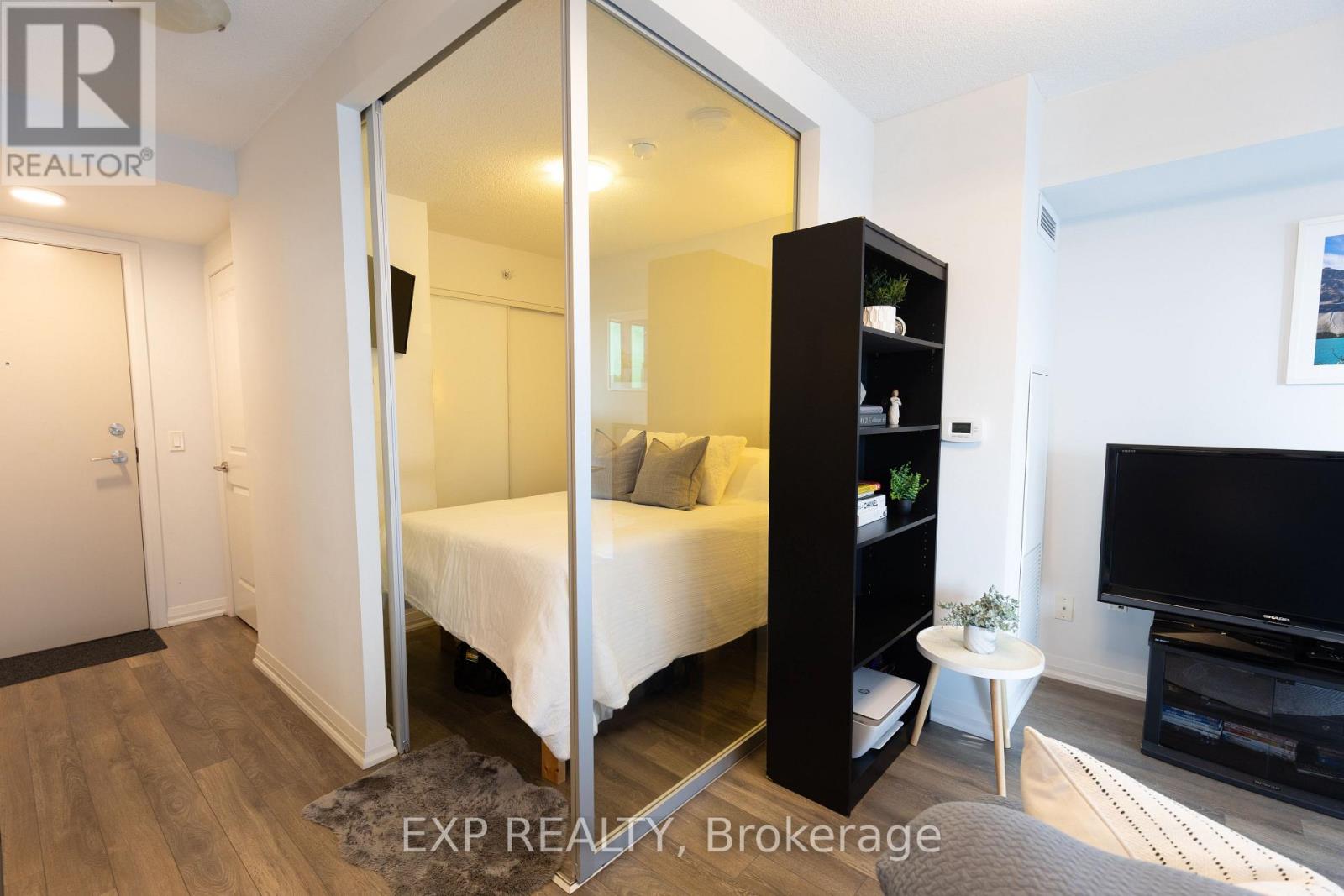 707 - 30 Meadowglen Place, Toronto, Ontario  M1G 0A6 - Photo 5 - E12733482