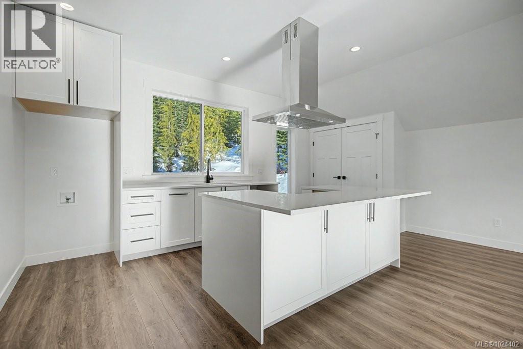 B 1328 Nordic Dr, Courtenay, British Columbia  V9J 1L0 - Photo 5 - 1024402