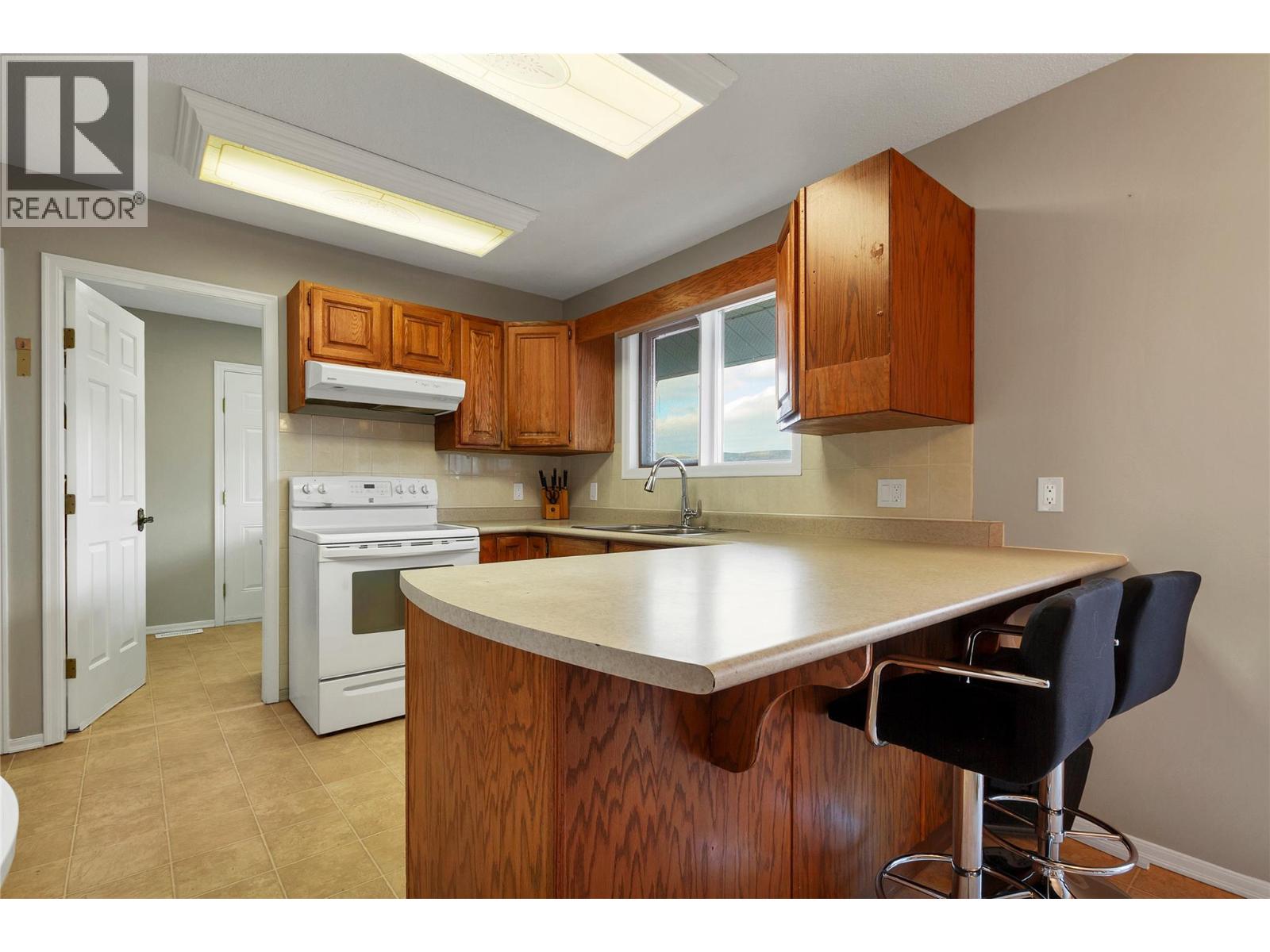 3985 15 Avenue, Vernon, British Columbia  V1T 8H5 - Photo 13 - 10373987