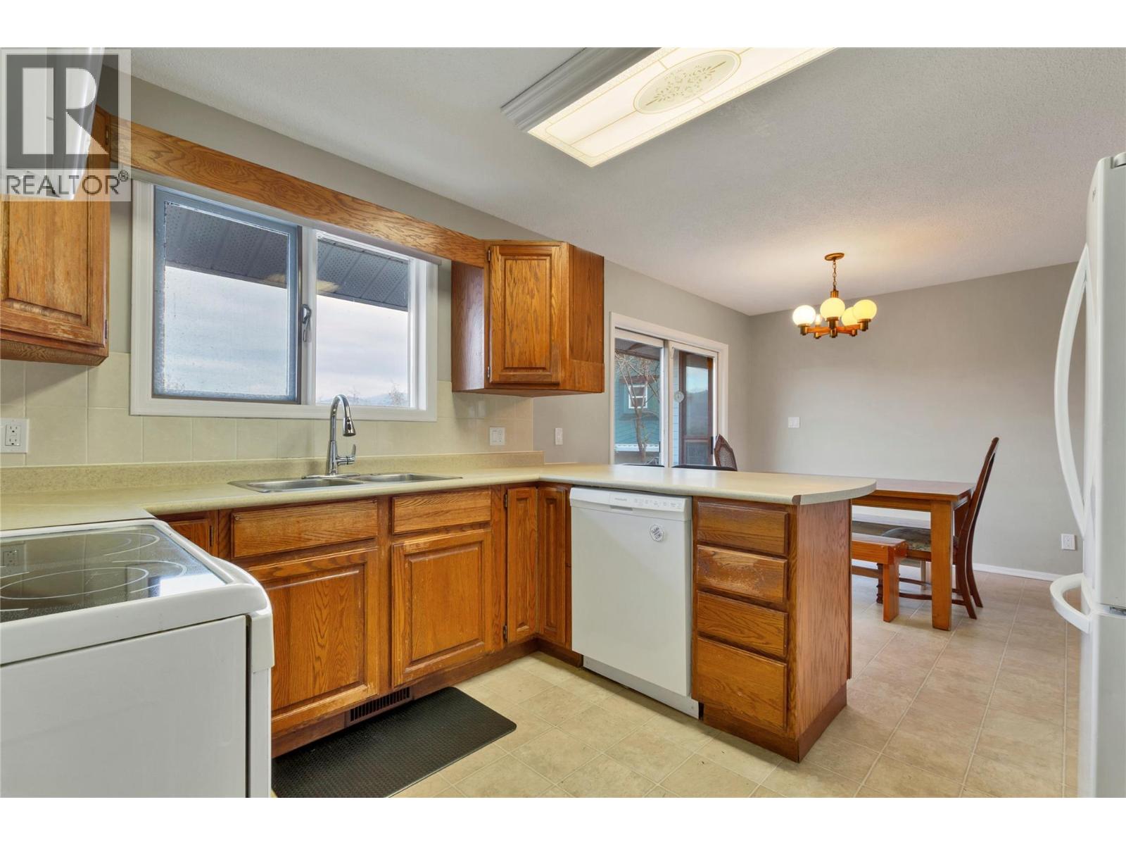 3985 15 Avenue, Vernon, British Columbia  V1T 8H5 - Photo 16 - 10373987