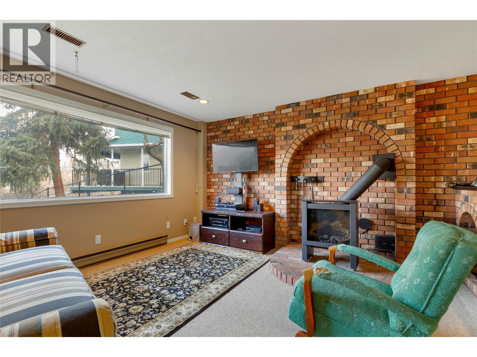 3985 15 Avenue, Vernon, British Columbia  V1T 8H5 - Photo 32 - 10373987