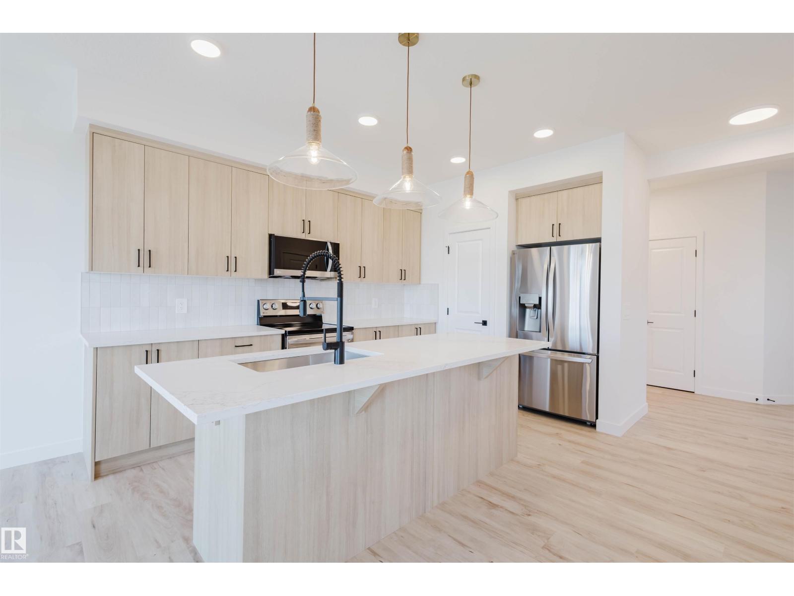 2118 Crossbill Ln Nw, Edmonton, Alberta  T5S 0W3 - Photo 8 - E4471147