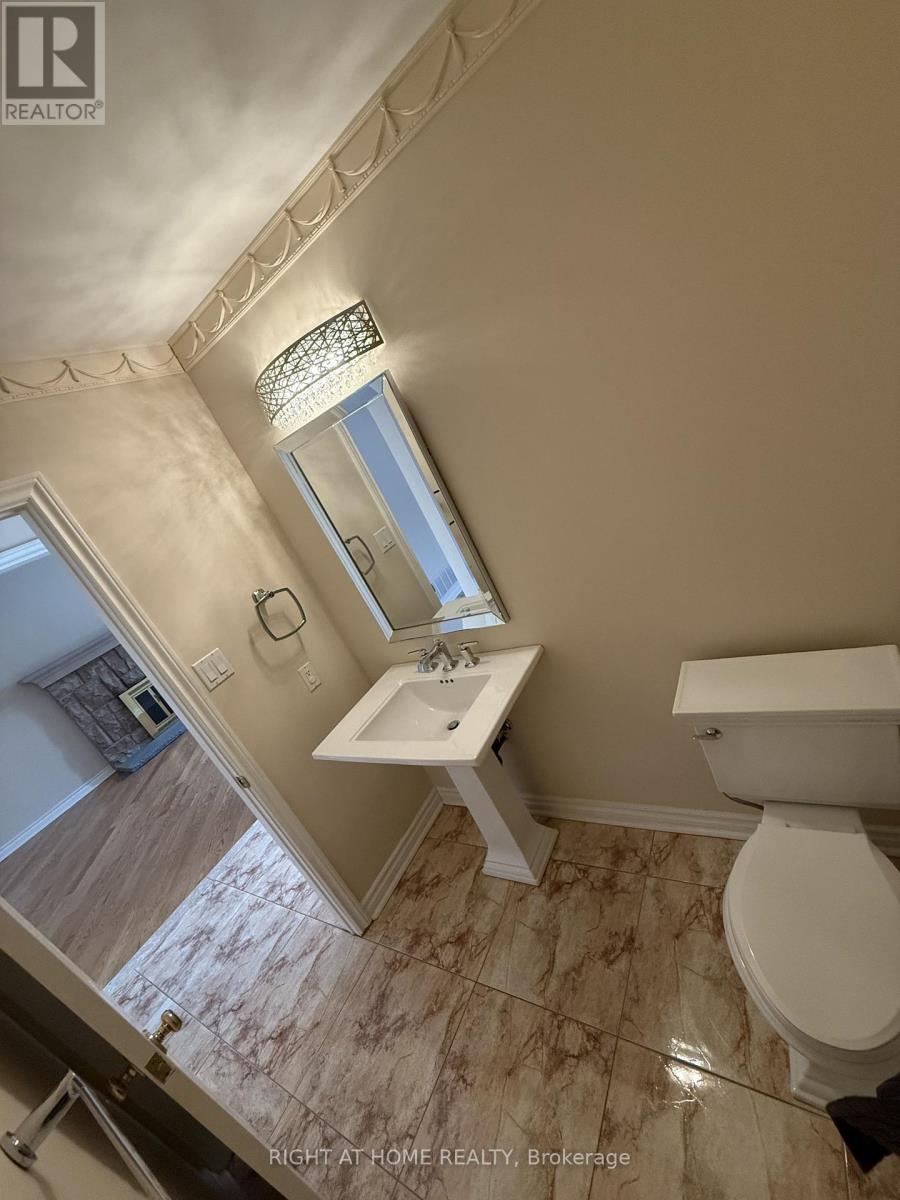 6 Carriage Lane, Toronto, Ontario  M2R 3V6 - Photo 19 - C12733444