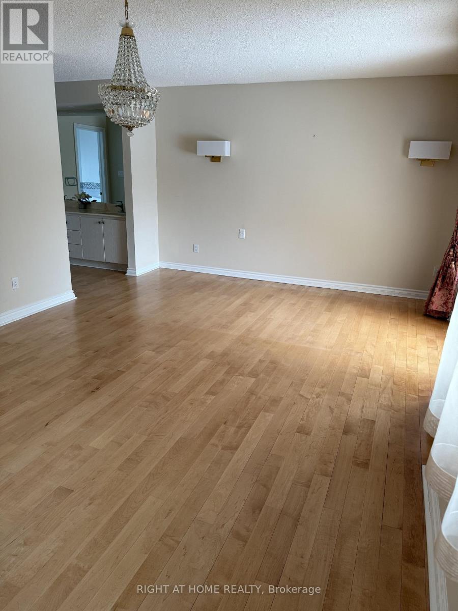 6 Carriage Lane, Toronto, Ontario  M2R 3V6 - Photo 31 - C12733444