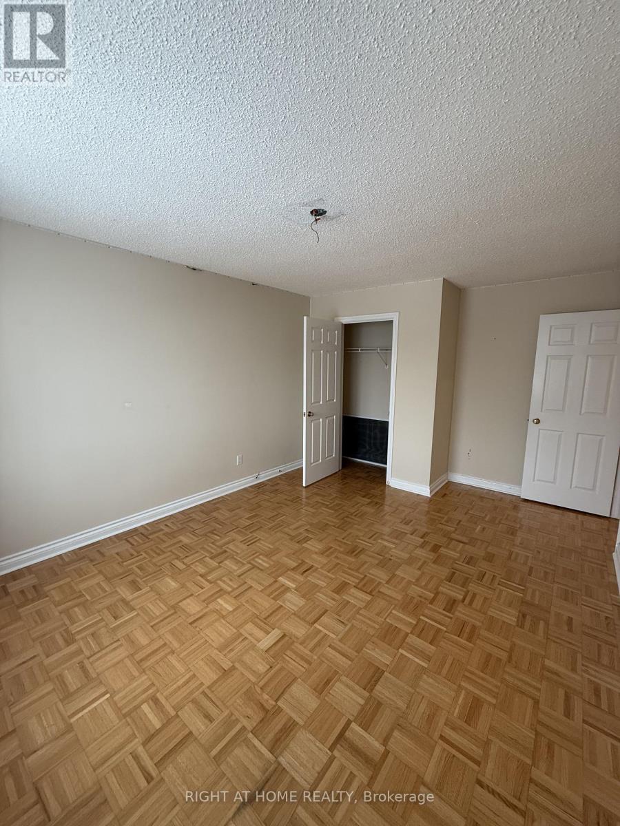 6 Carriage Lane, Toronto, Ontario  M2R 3V6 - Photo 39 - C12733444