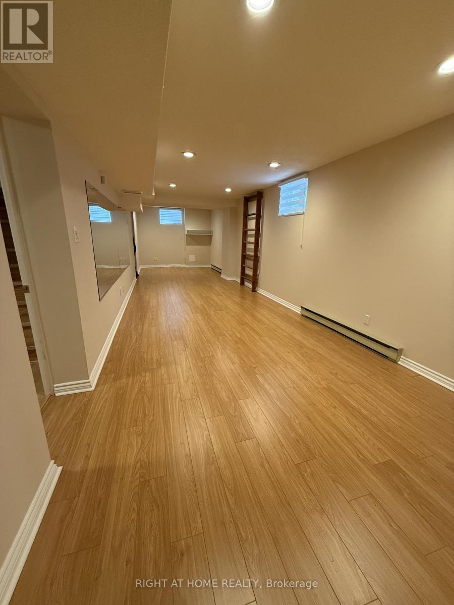 6 Carriage Lane, Toronto, Ontario  M2R 3V6 - Photo 43 - C12733444