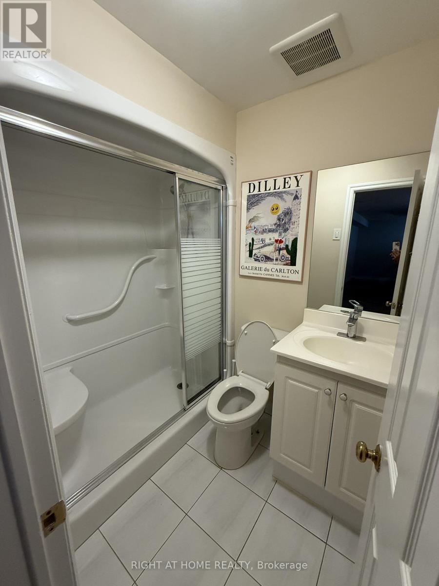 6 Carriage Lane, Toronto, Ontario  M2R 3V6 - Photo 45 - C12733444