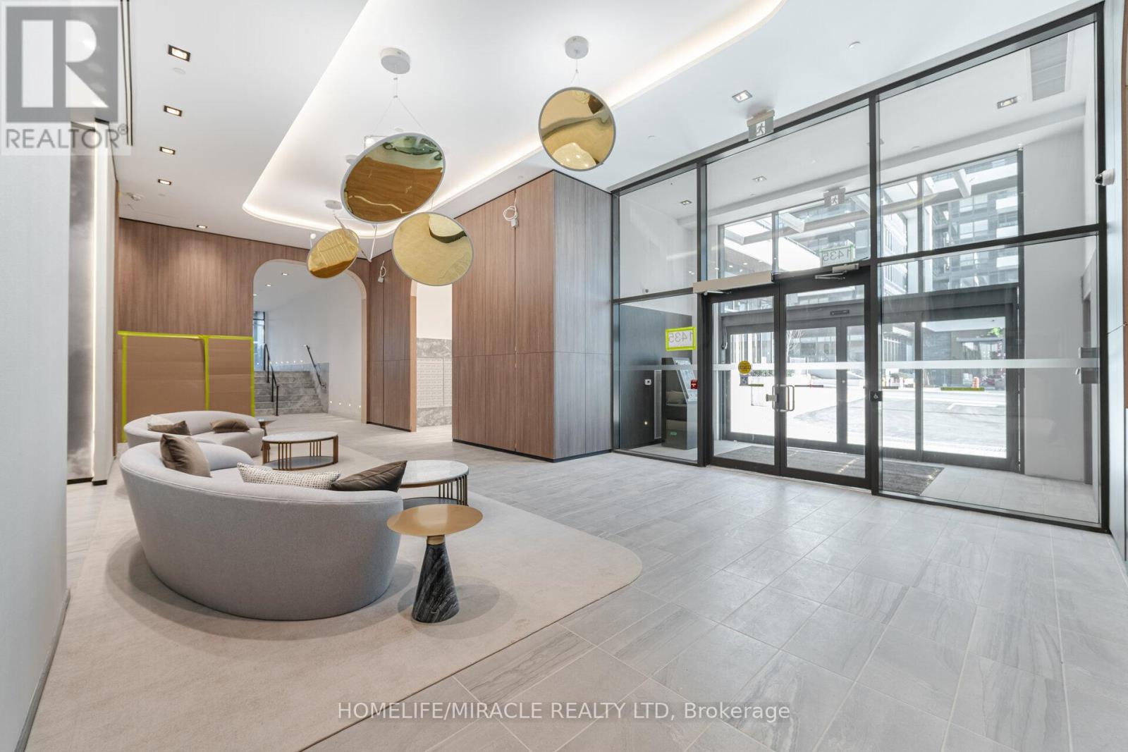 1110 - 1435 Celebration Drive, Pickering, Ontario L1W 0C3 - Photo 3 - E12733436