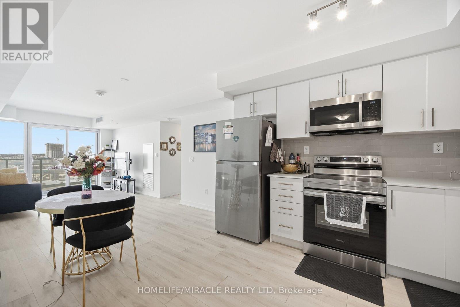 1110 - 1435 Celebration Drive, Pickering, Ontario L1W 0C3 - Photo 9 - E12733436