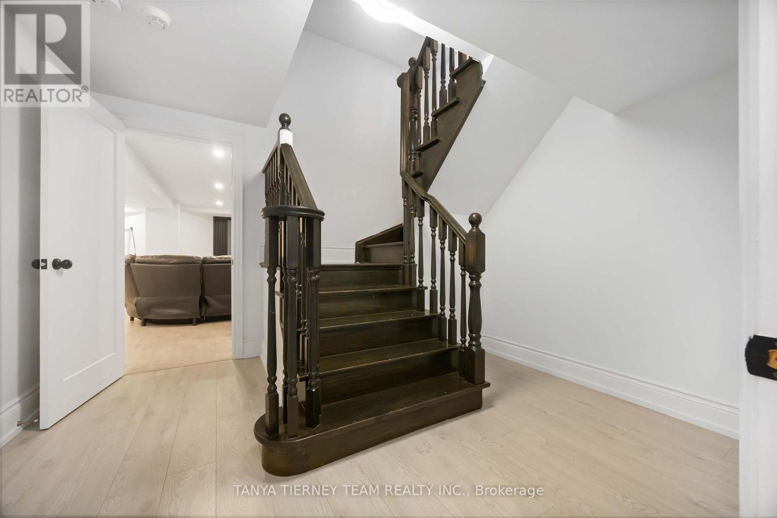 41 Apsley Crescent, Whitby, Ontario  L1M 2E7 - Photo 38 - E12733474