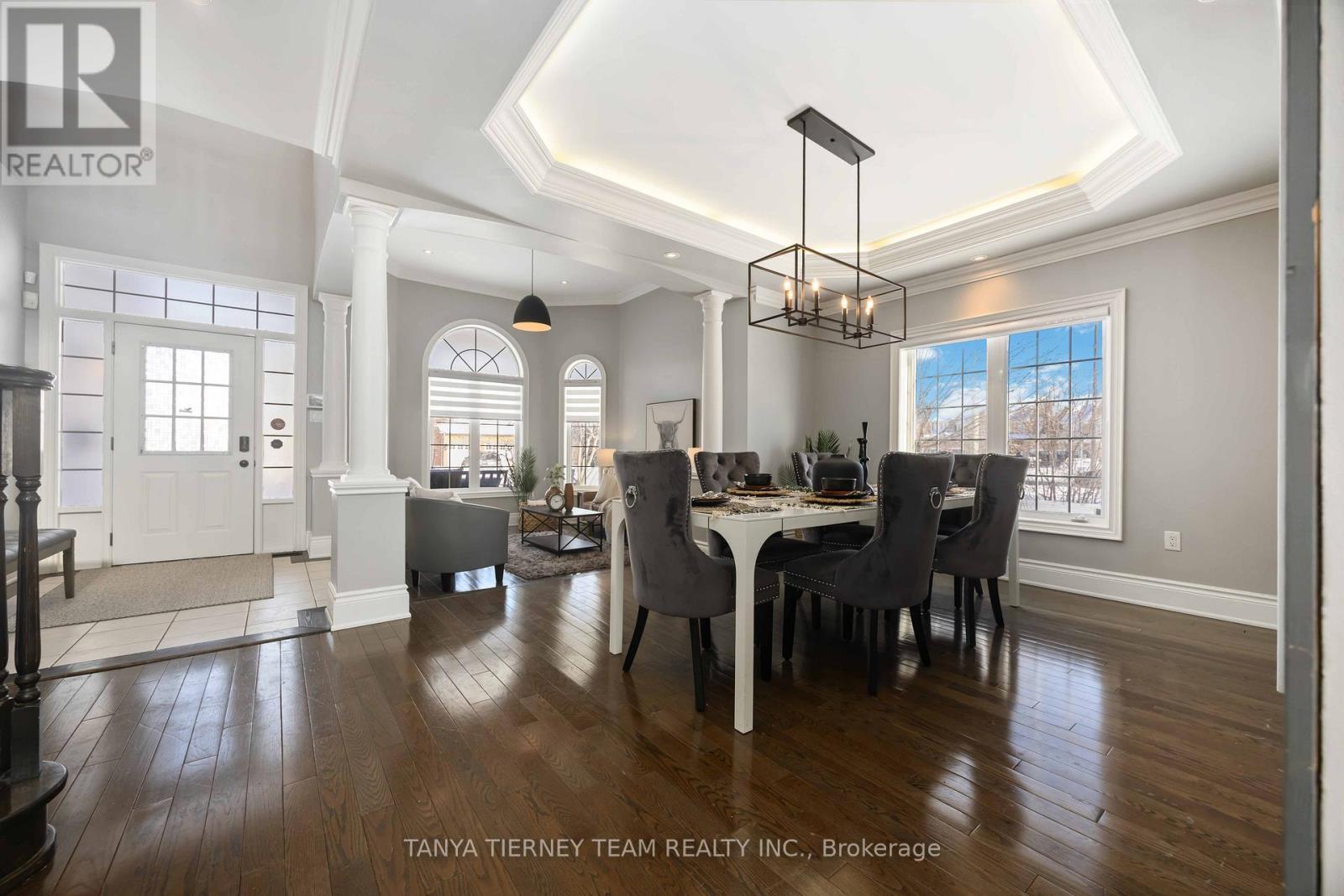 41 Apsley Crescent, Whitby, Ontario  L1M 2E7 - Photo 9 - E12733474