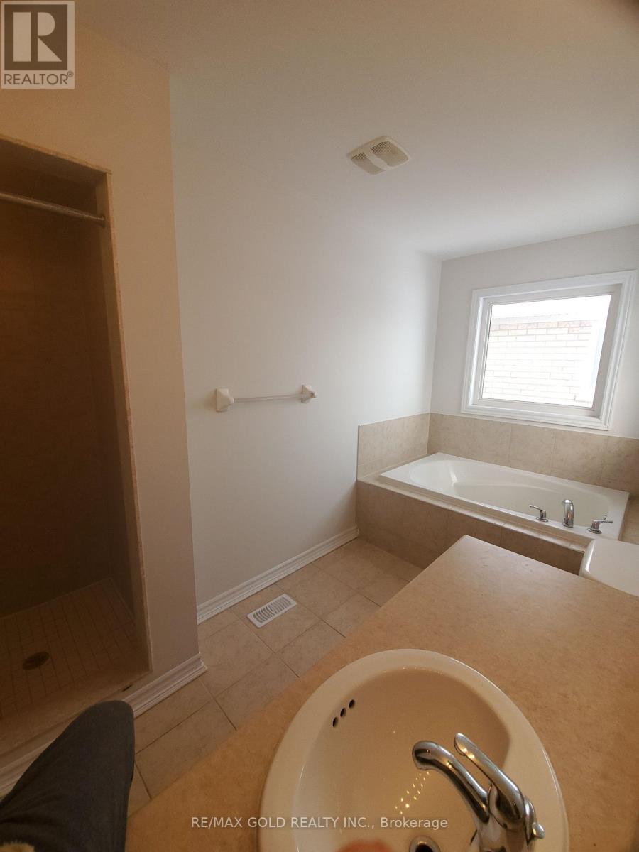 45 Education Road, Brampton, Ontario  L6P 3N4 - Photo 21 - W12714330