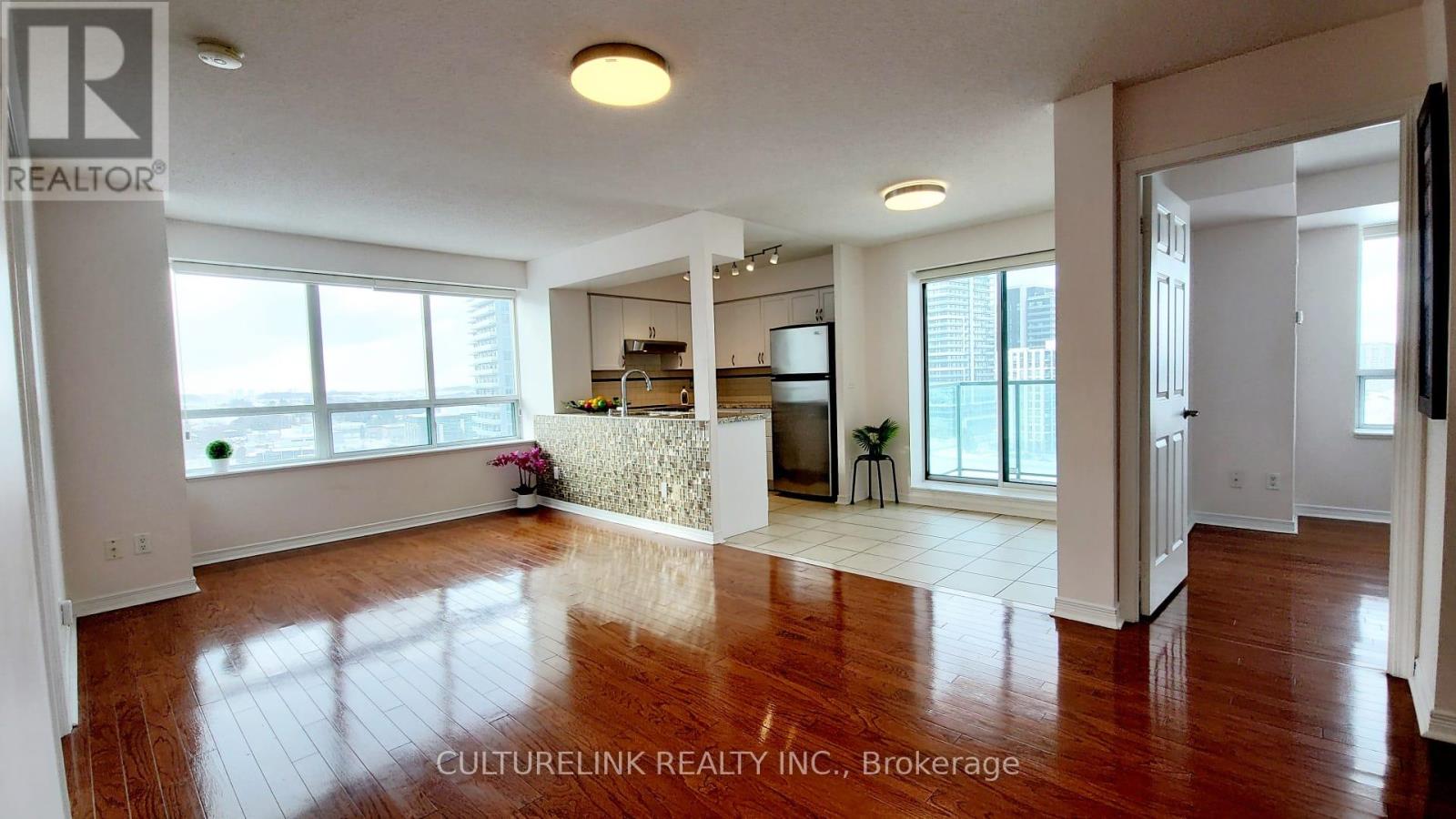 1103 - 11 Oneida Crescent, Richmond Hill, Ontario  L4B 0A1 - Photo 3 - N12725666