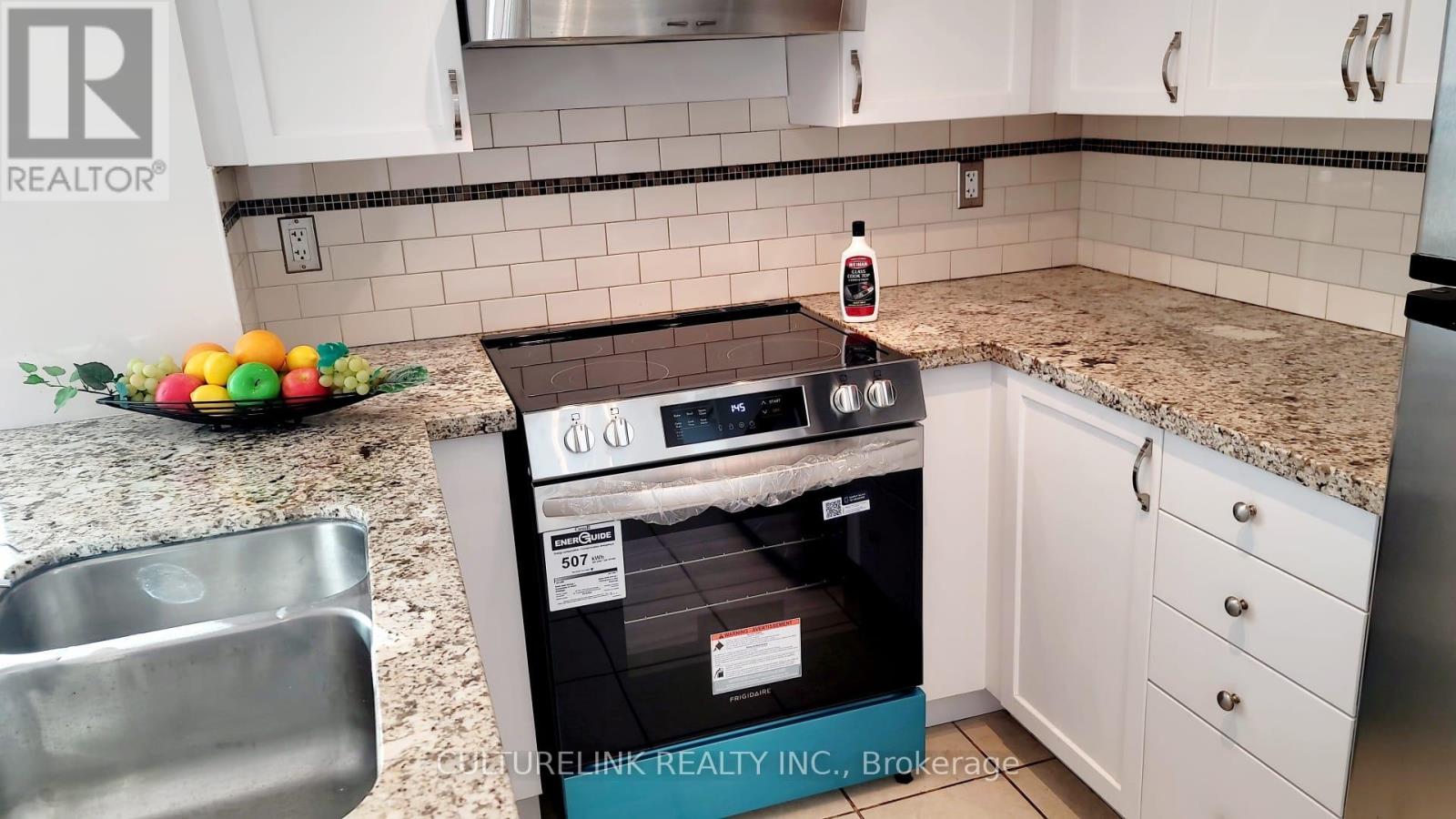 1103 - 11 Oneida Crescent, Richmond Hill, Ontario  L4B 0A1 - Photo 7 - N12725666