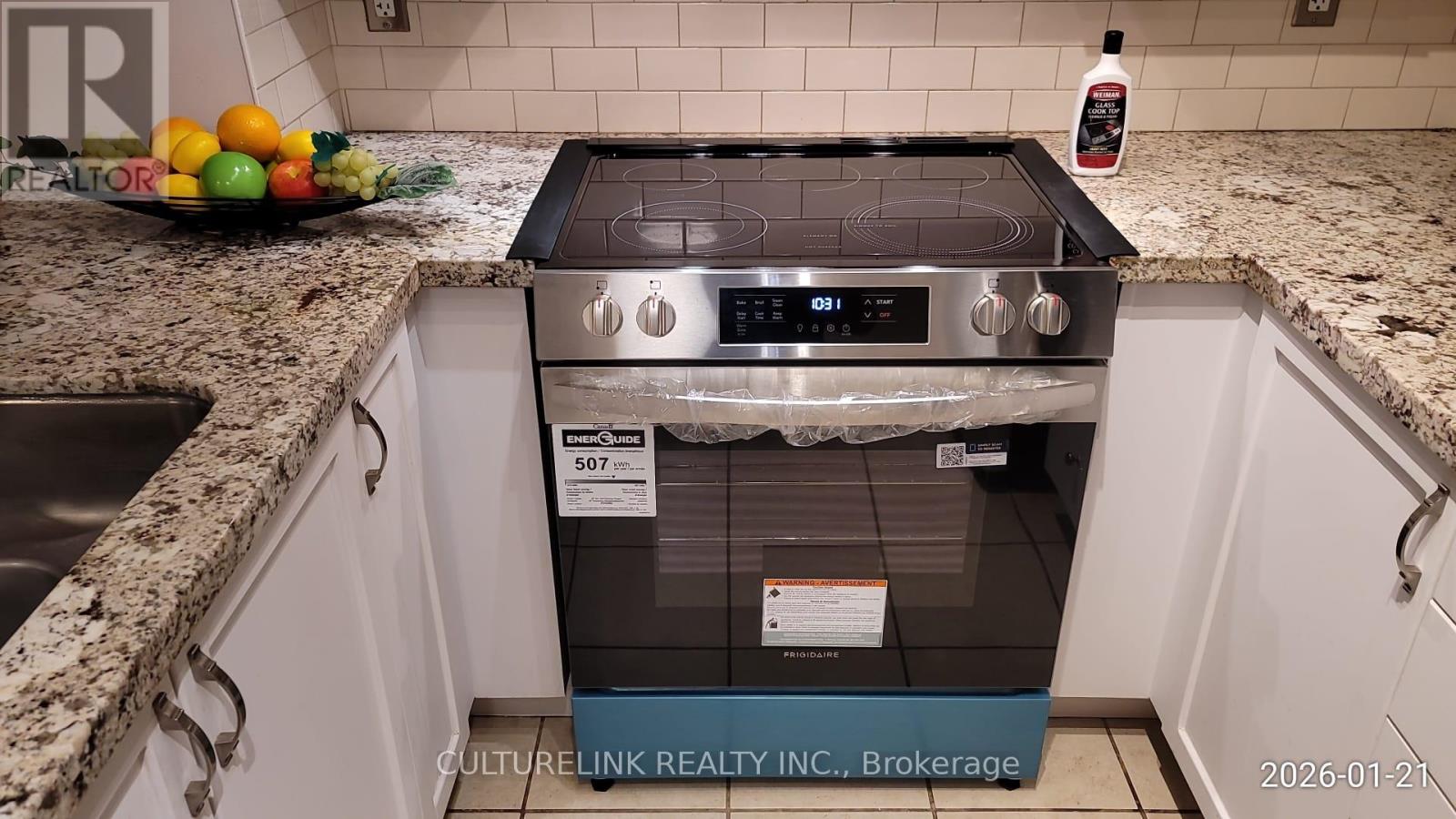 1103 - 11 Oneida Crescent, Richmond Hill, Ontario  L4B 0A1 - Photo 9 - N12725666