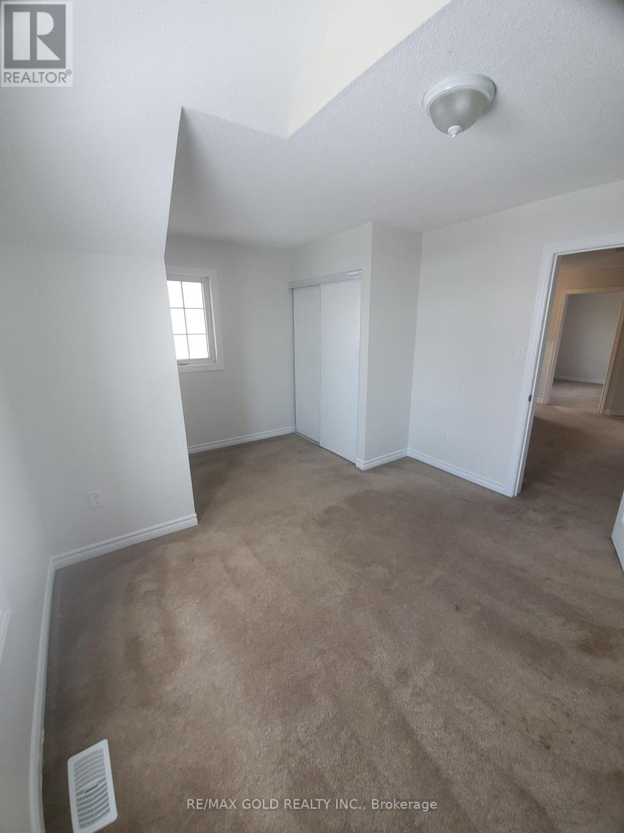 45 Education Road, Brampton, Ontario  L6P 3N4 - Photo 14 - W12714330